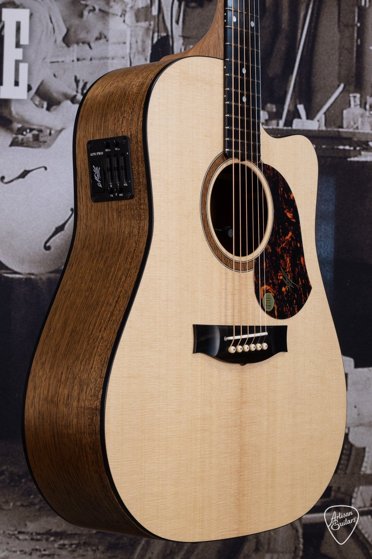Maton Guitars SRS70C Dreadnought Cutaway - 16113