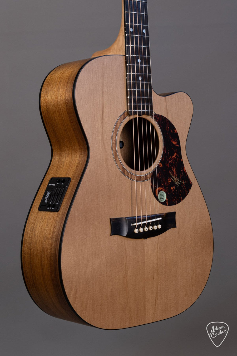 Maton Guitars SRS808C Cutaway - 15069 - Artisan Guitars