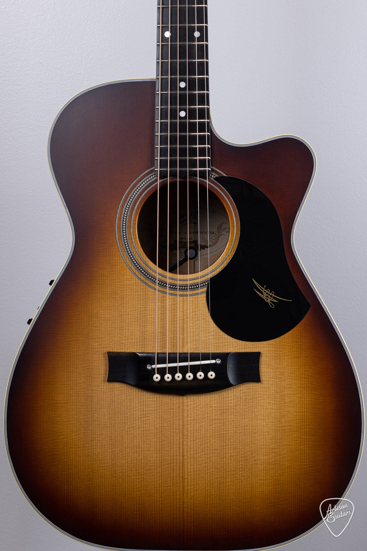 Pre-Owned Maton Guitars EBG808C with Sunburst Sitka Top -16516