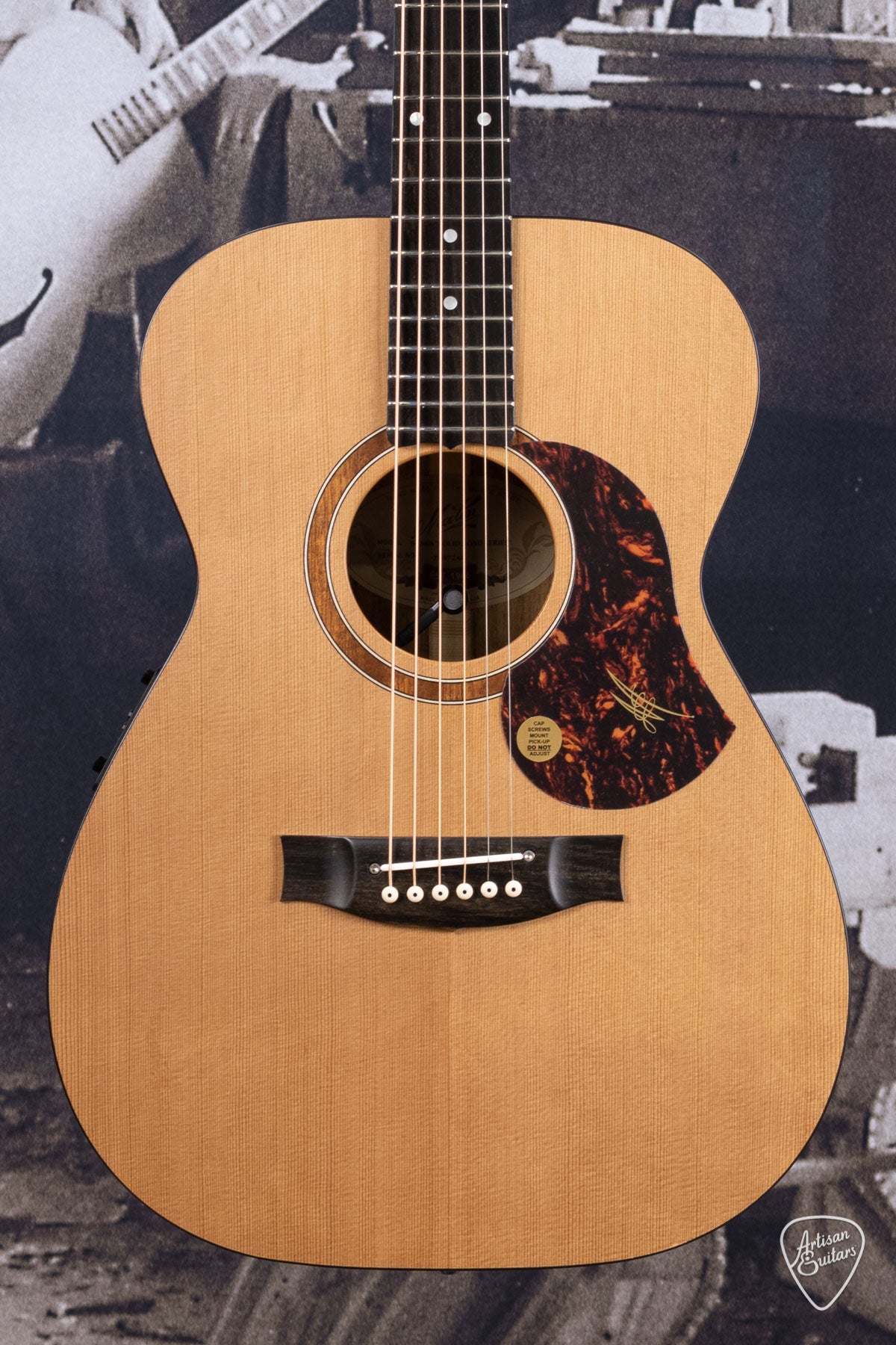 Maton Guitars Solid Road Series SRS-808 - 16165