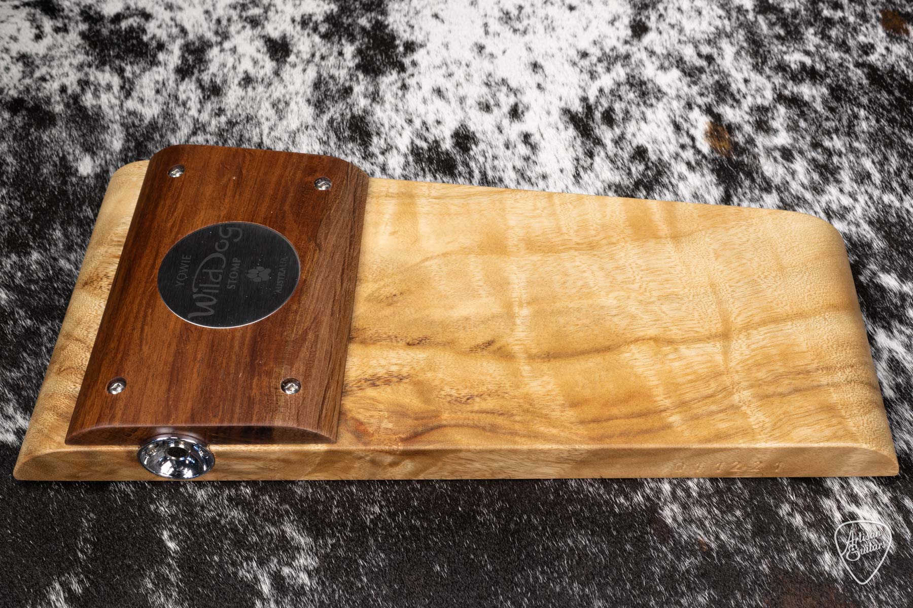 Wild Dog Yowie Stomp Box w/ Solid Australian Hardwood ID-16193