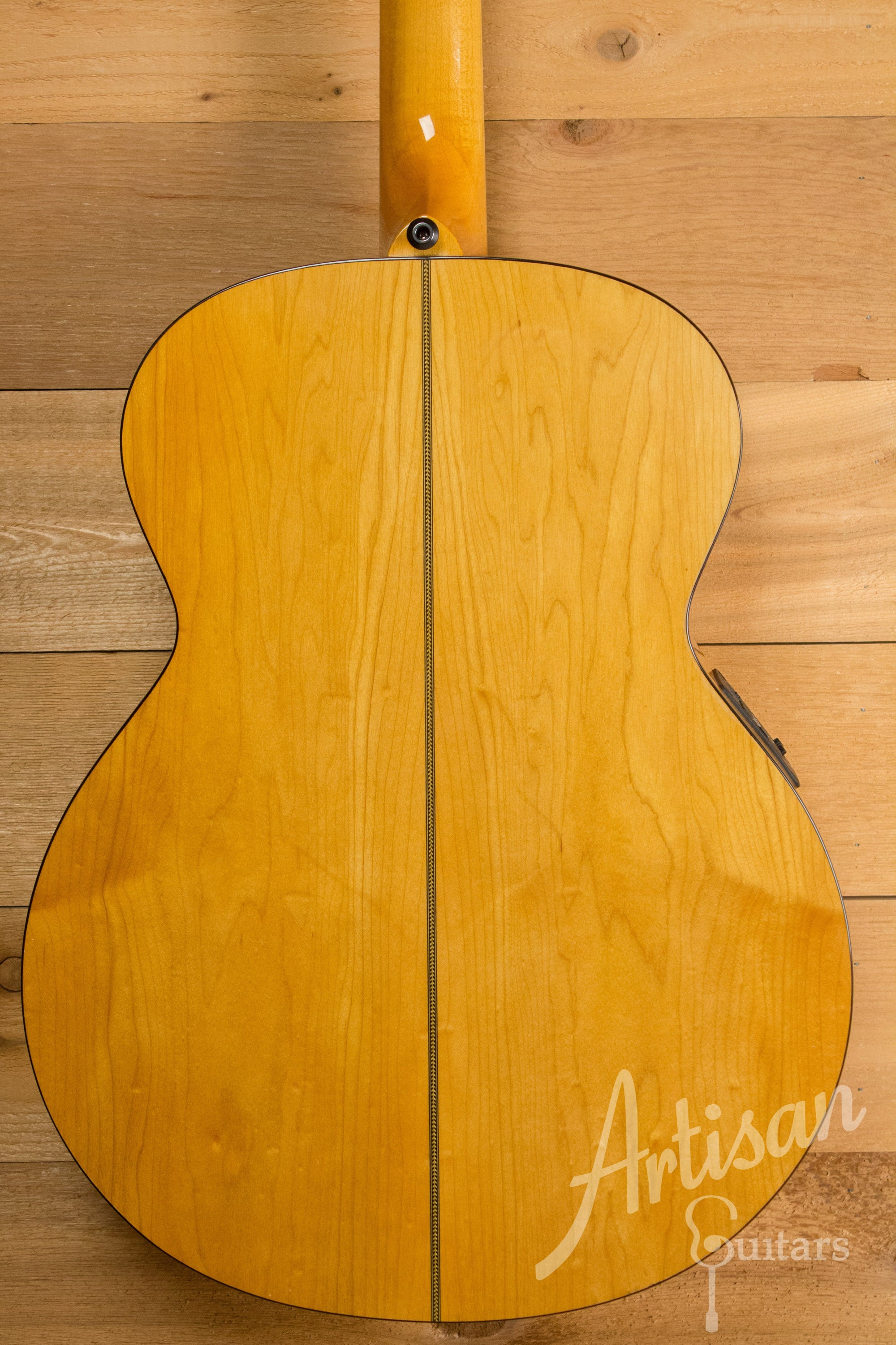 Maton ECJ85 Custom Jumbo Guitar with Sitka Spruce and Rock Maple Pre-Owned 2009 ID-11214 - Artisan Guitars