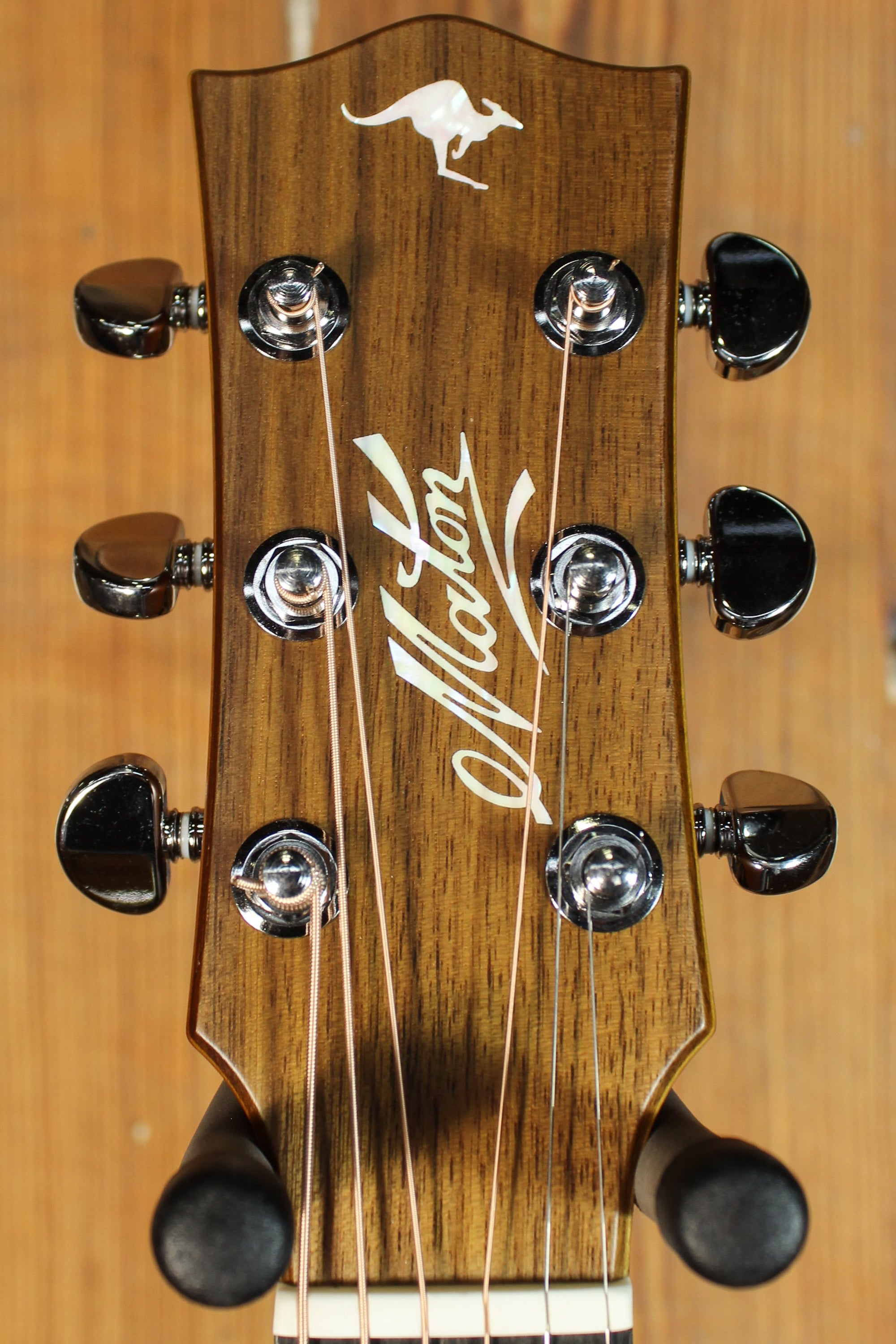 Maton EBG 808C TE Tommy Emmanuel Signature Guitar Cutaway ID-13787 - Artisan Guitars