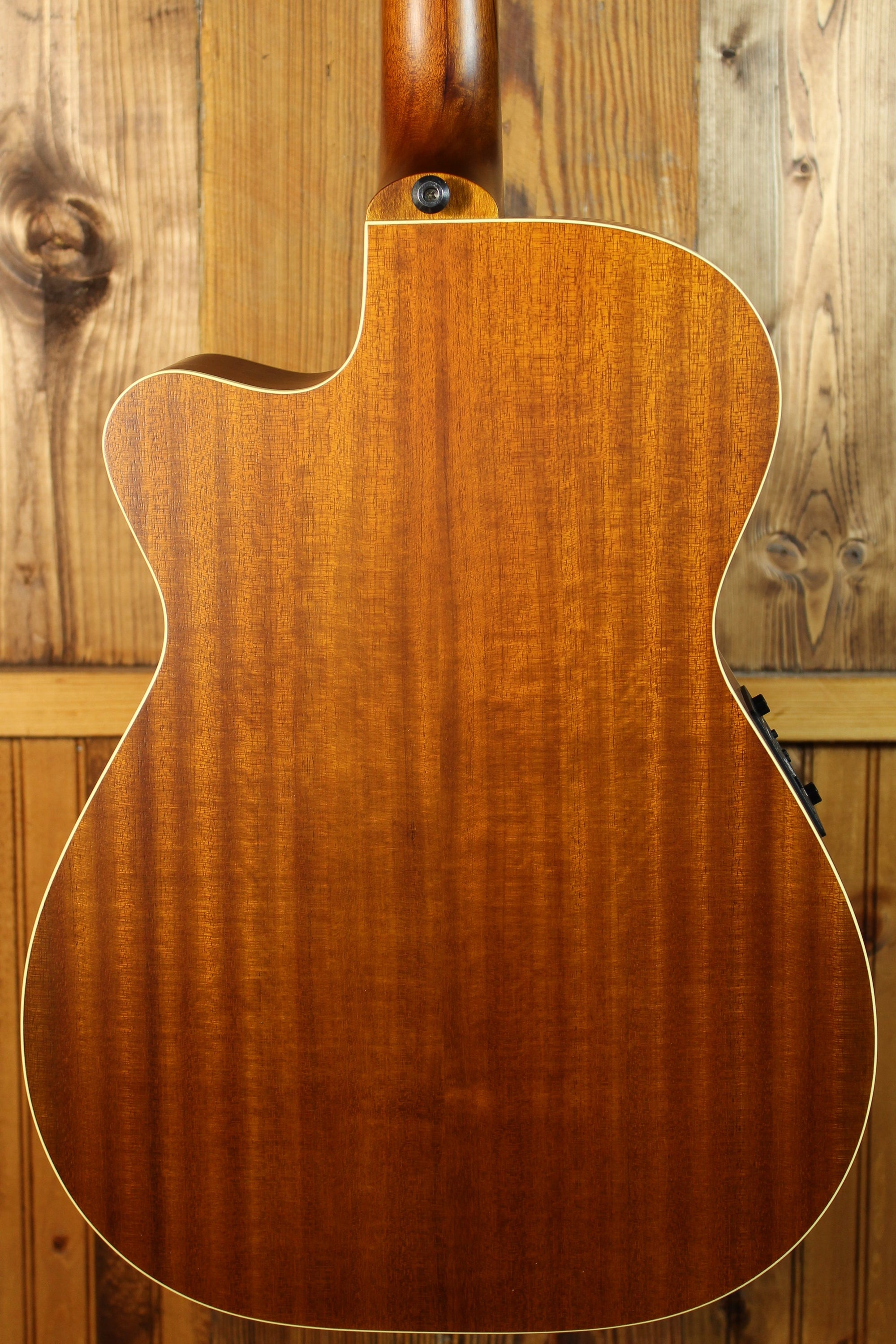 Maton EBG 808C TE Tommy Emmanuel Signature Guitar Cutaway ID-13787 - Artisan Guitars