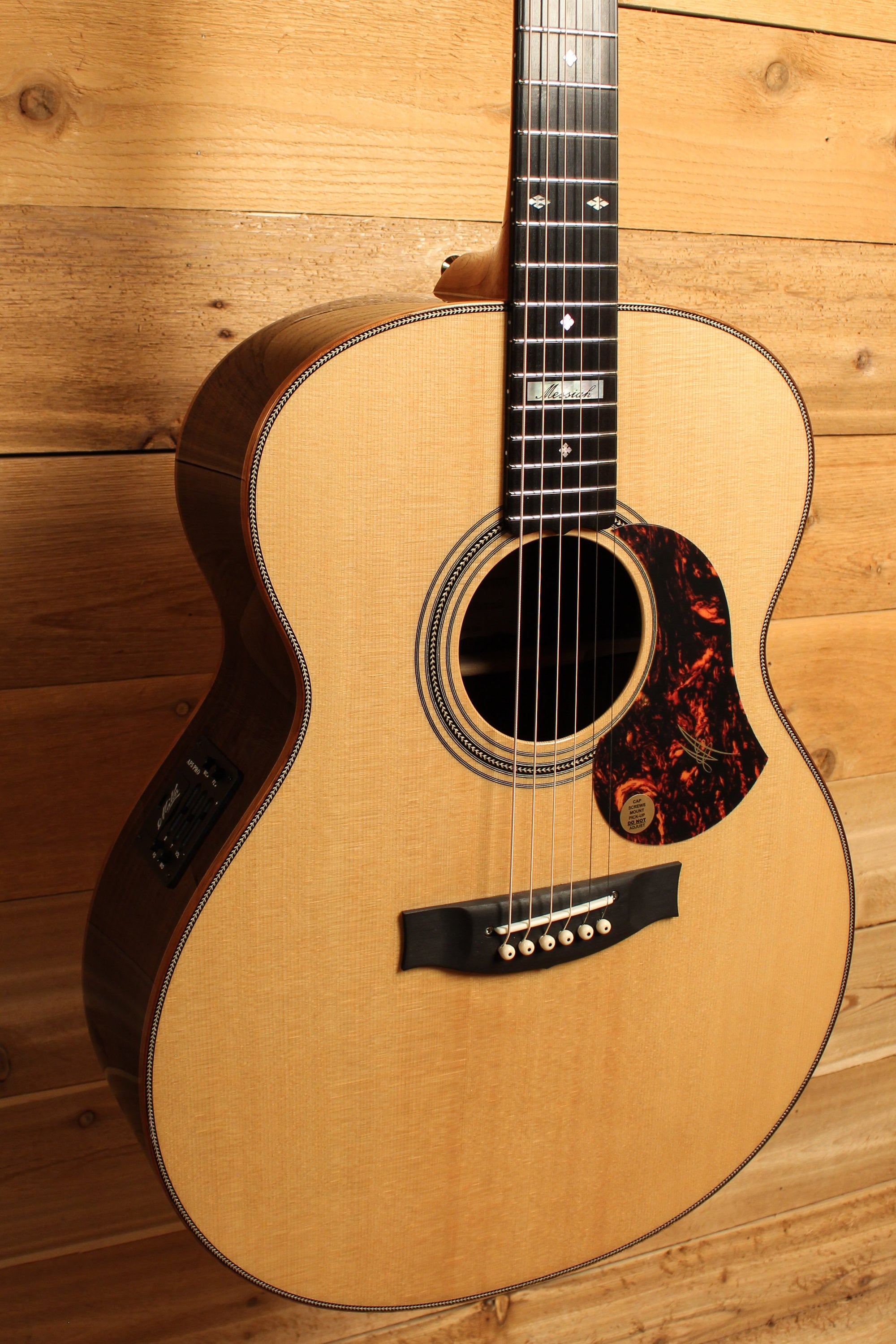 Maton EM100J Jumbo Messiah with Sitka and Indian Rosewood ID-13611 - Artisan Guitars