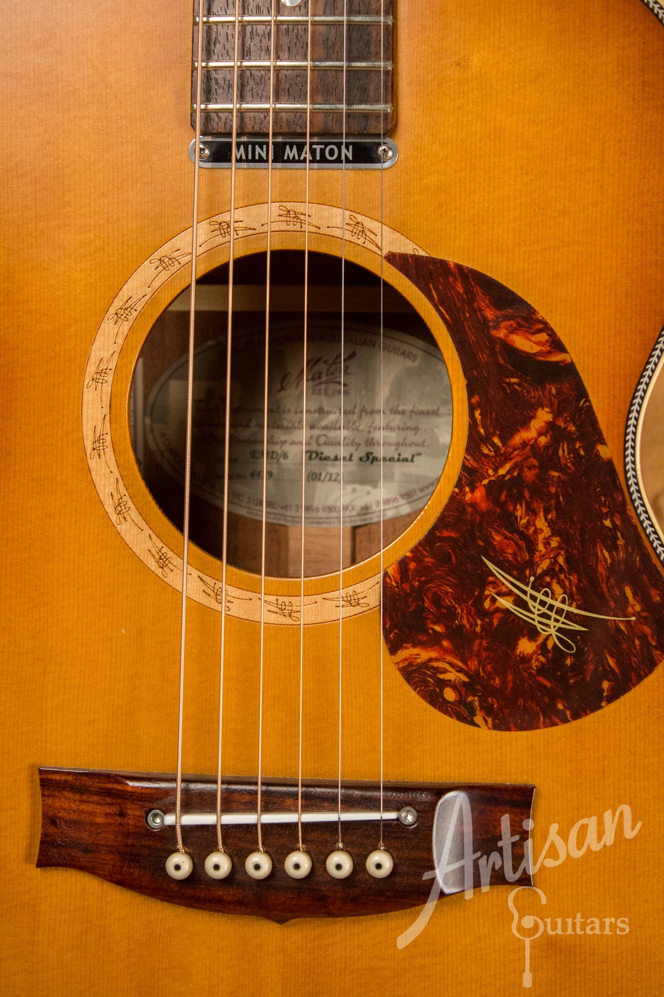 Maton EMD6 Mini Maton Diesel Sitka with Blackwood and Vintage Amber Sunburst Pre-Owned 2012 ID-10754 - Artisan Guitars