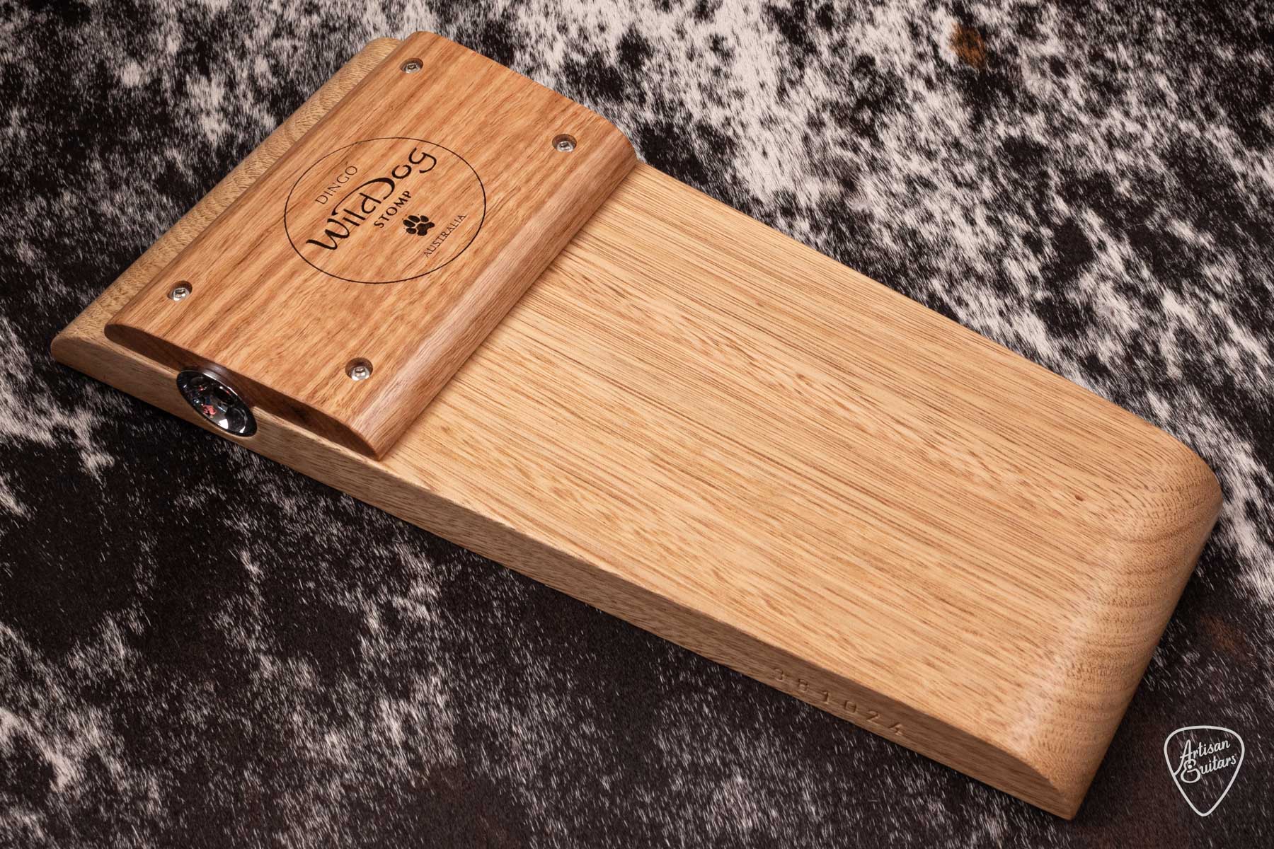 Wild Dog Dingo Stomp Box - 381024