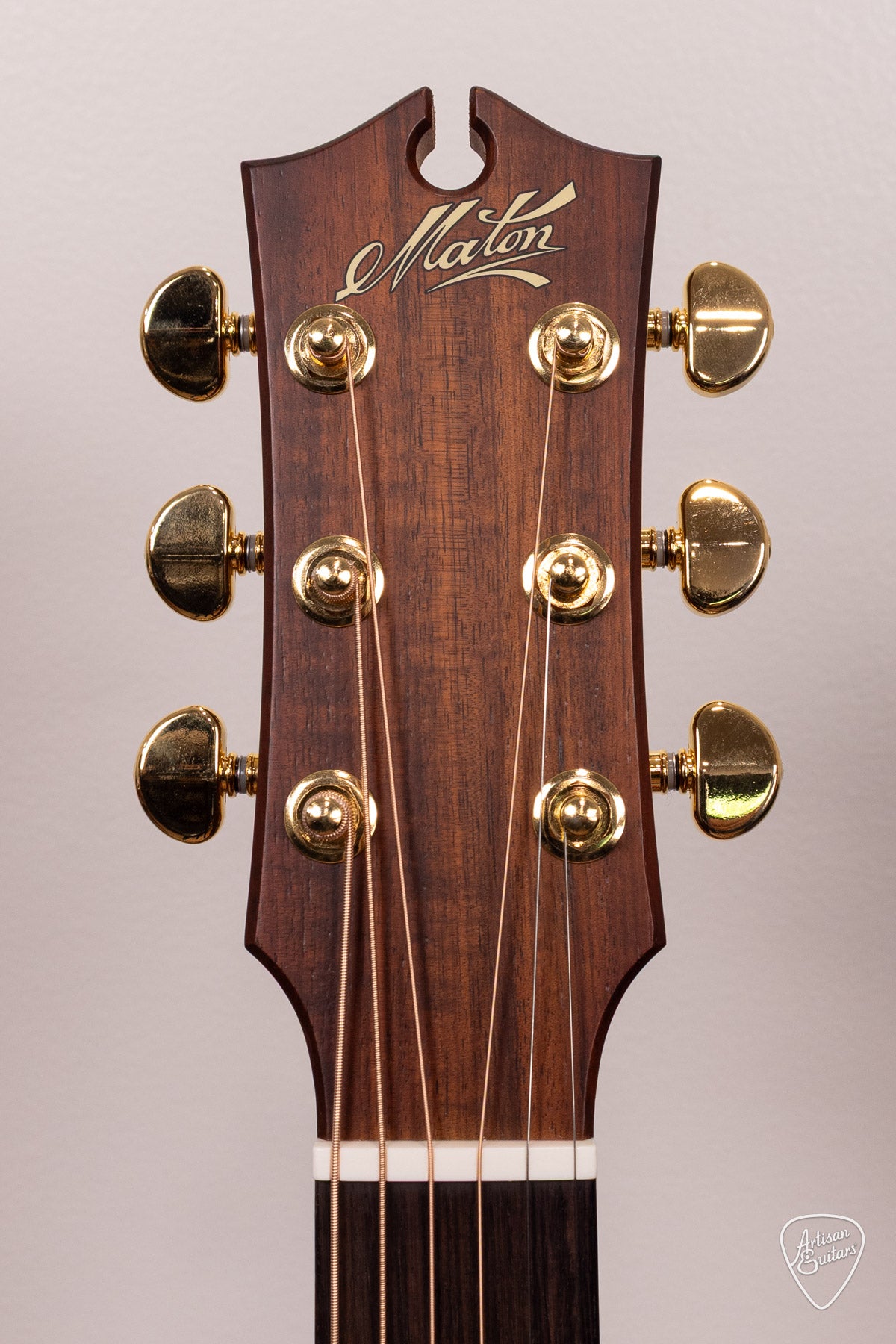Maton Guitars EBG-808C Nashville Cutaway - 17267
