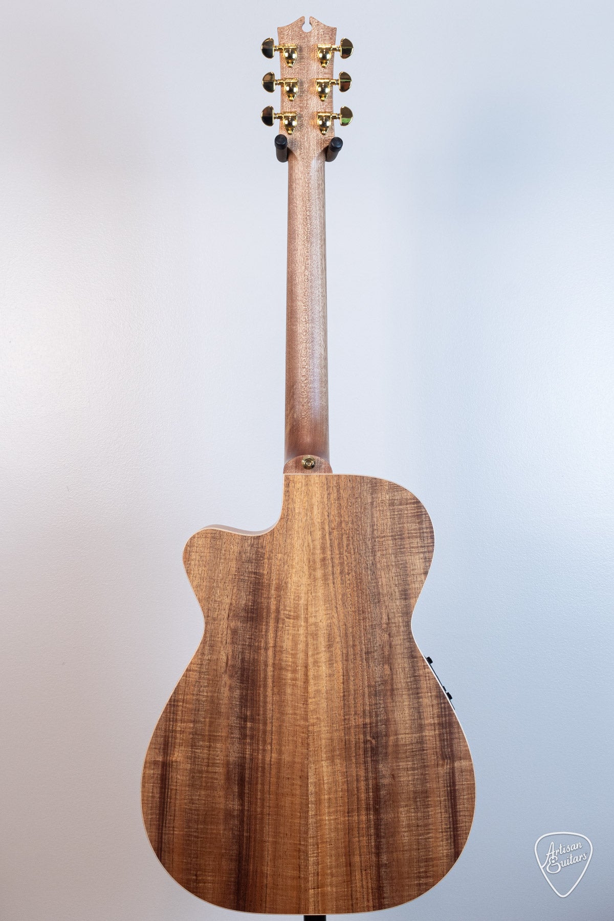 Maton Guitars EBG-808-C Artist Cutaway - 16942