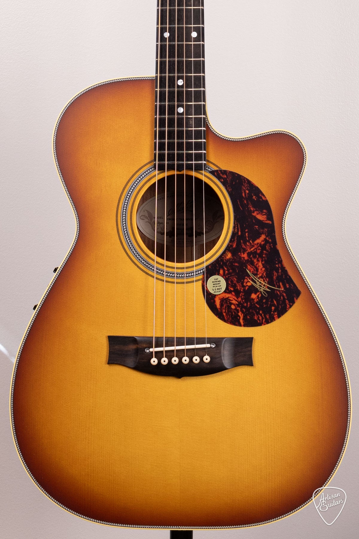 Maton Guitars EBG-808C Nashville Cutaway - 16888