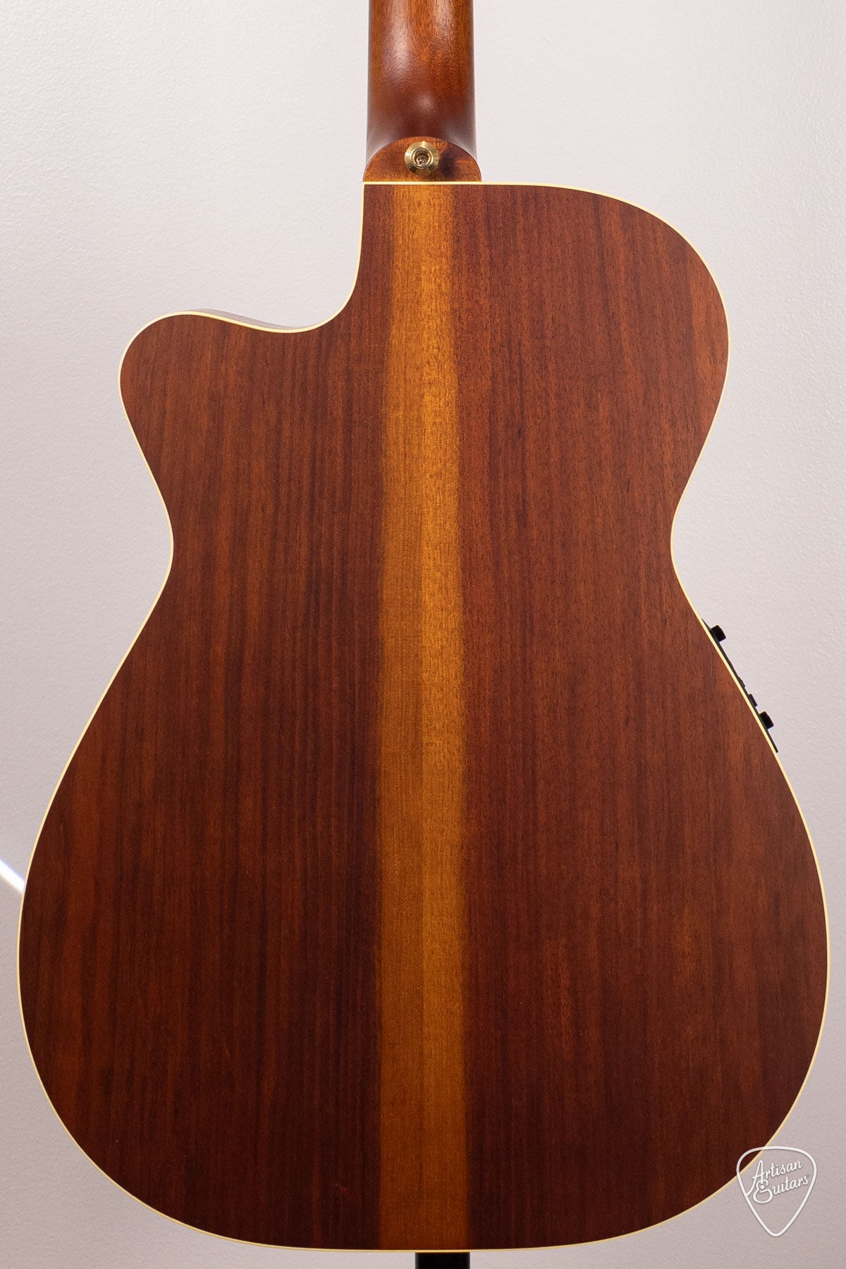 Maton Guitars EBG-808C Nashville Cutaway - 16888
