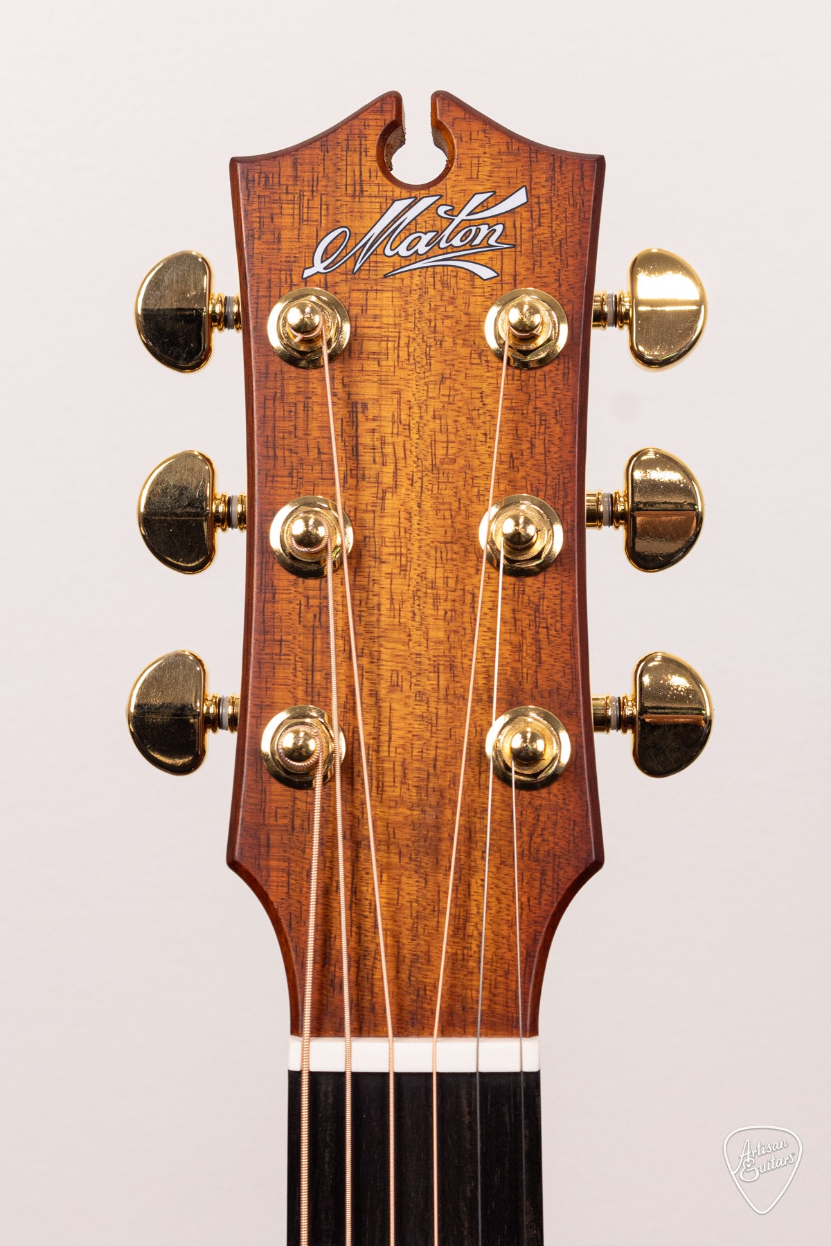 Maton Guitars EBG-808-C Artist Sunburst Cutaway - 16801
