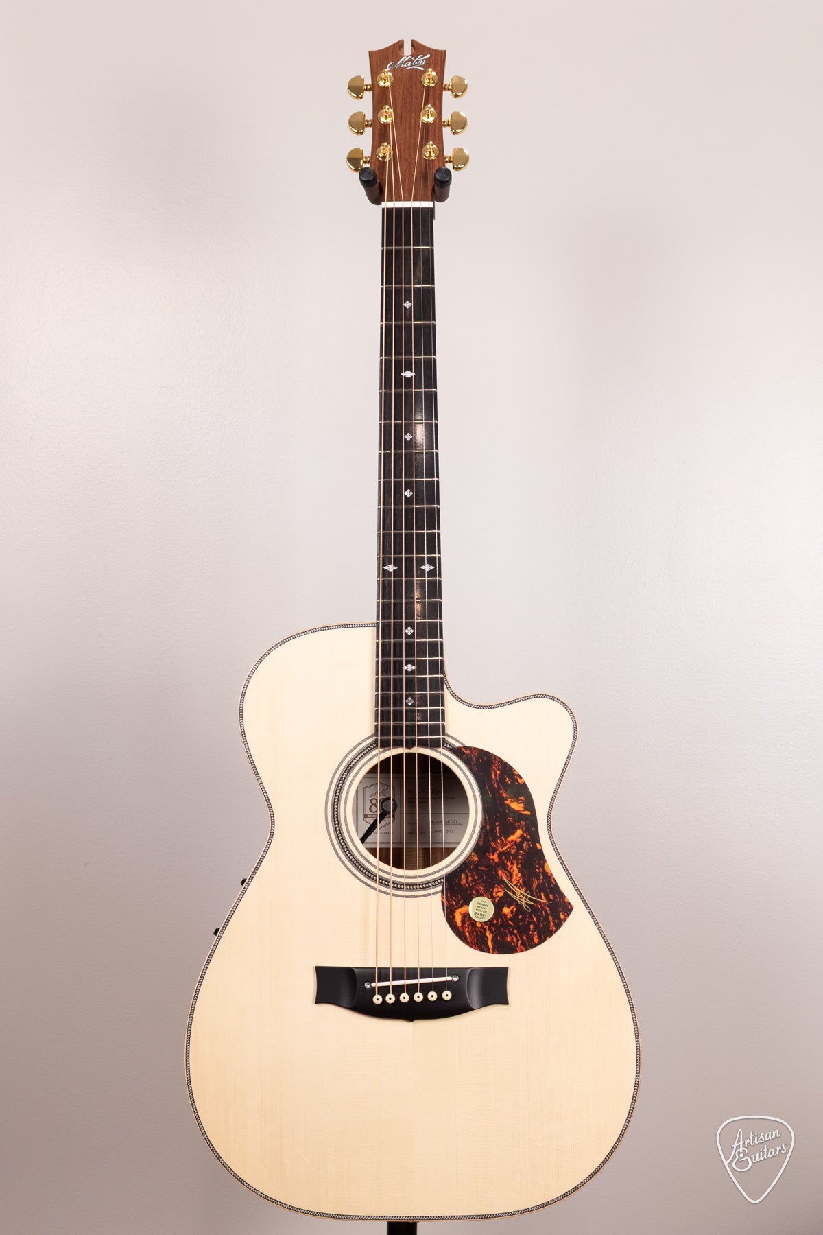 Maton Guitars EBG-808-C Artist Cutaway - 17155