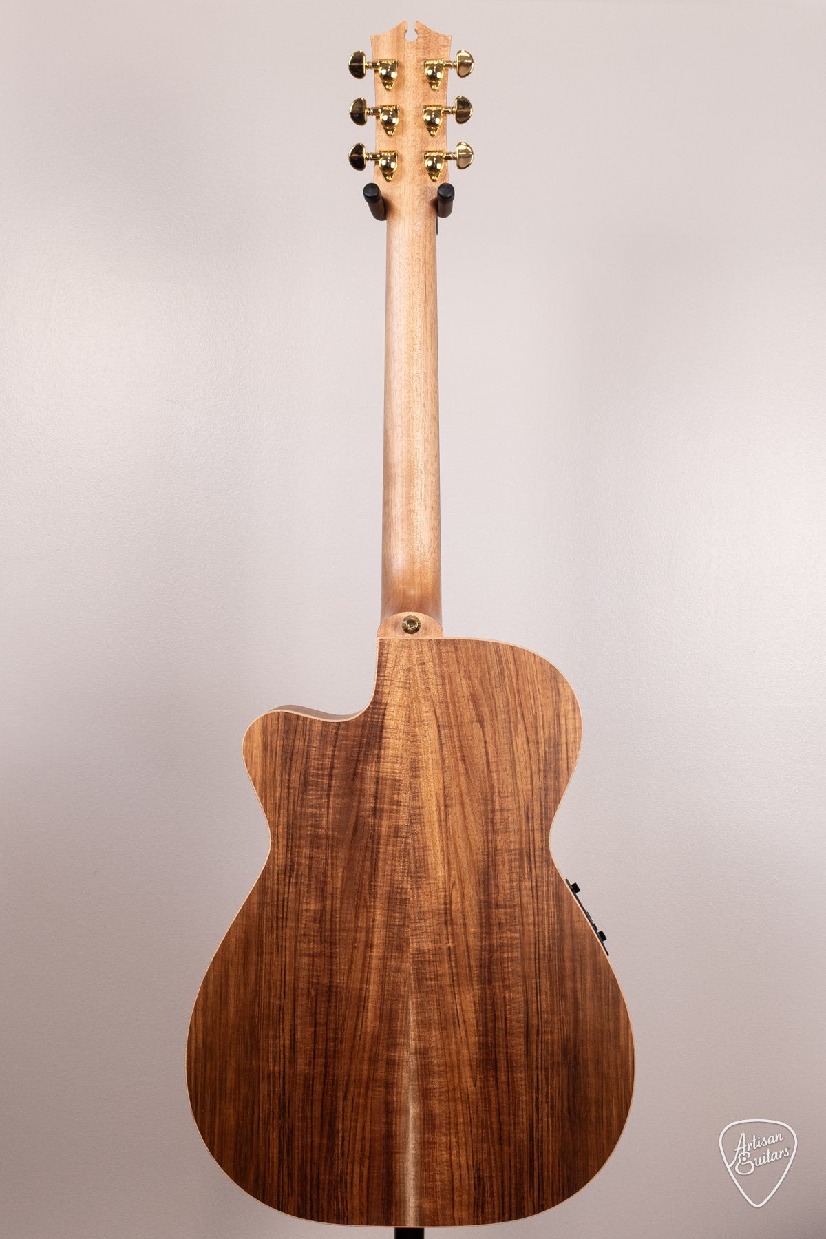 Maton Guitars EBG-808-C Artist Cutaway - 17155