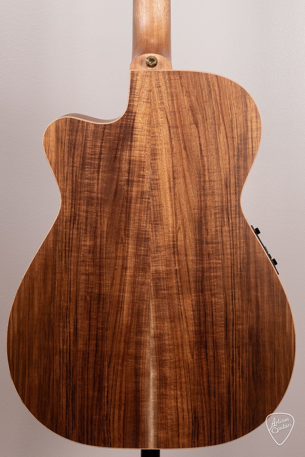Maton Guitars EBG-808-C Artist Cutaway - 17155