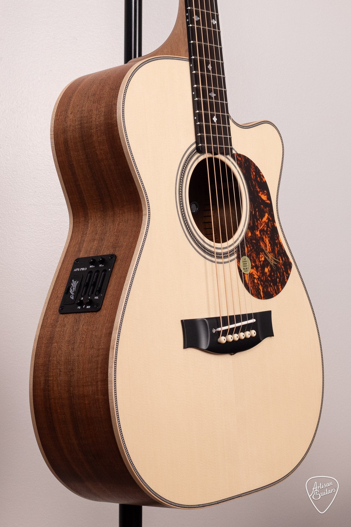Maton Guitars EBG-808-C Artist Cutaway - 17221