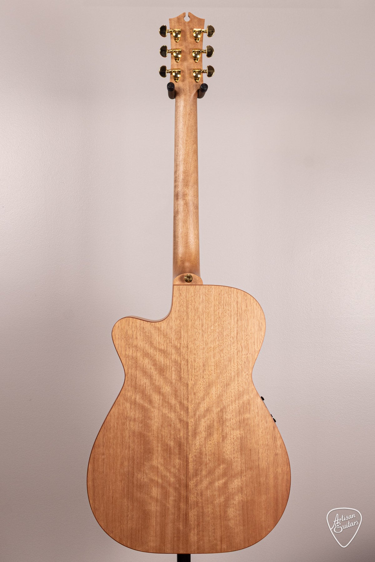 Maton Guitars EBG-808C Mic Fix Cutaway - 17038