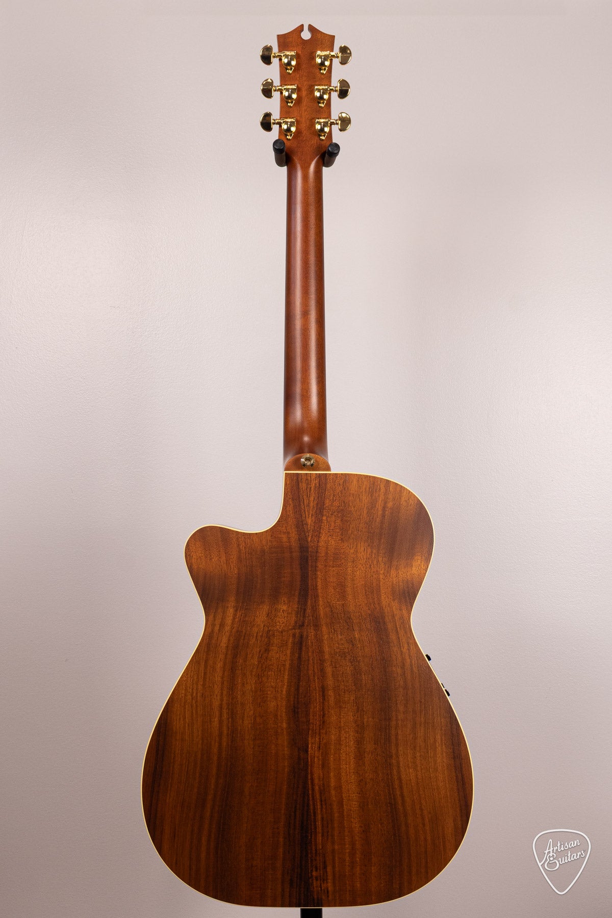 Maton Guitars EBG-808C Nashville Cutaway - 17059