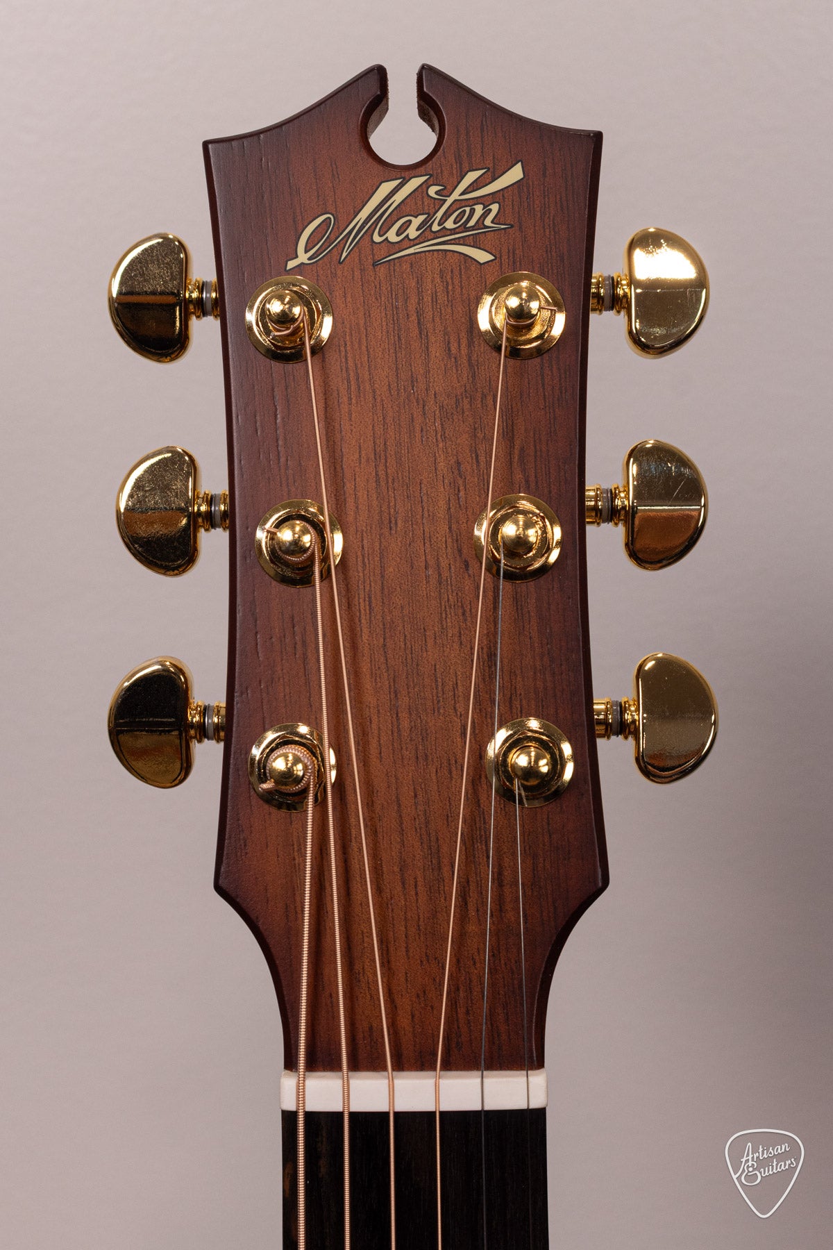 Maton Guitars EBG-808C Nashville Cutaway - 17059