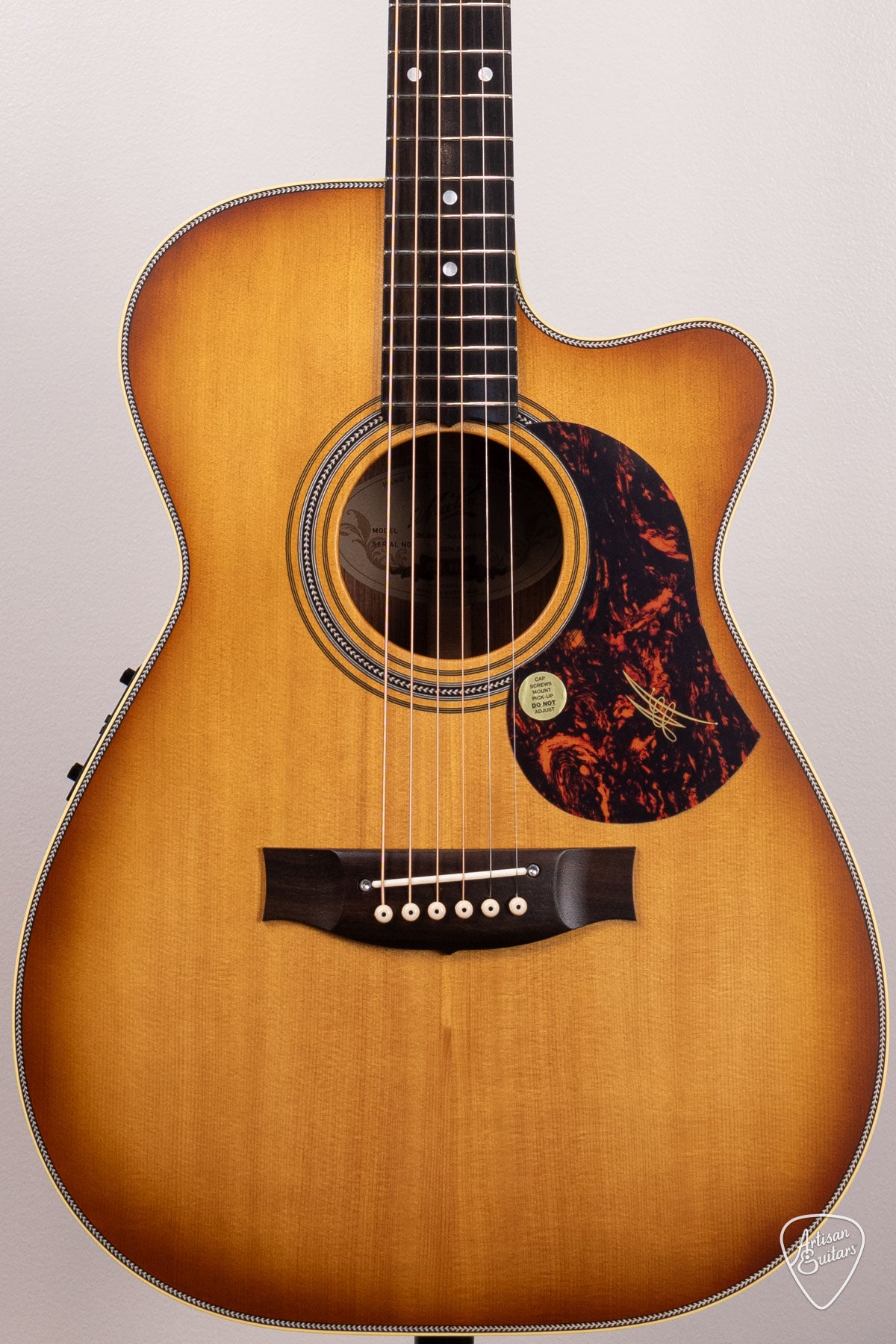 Maton Guitars EBG-808C Nashville Cutaway - 16887