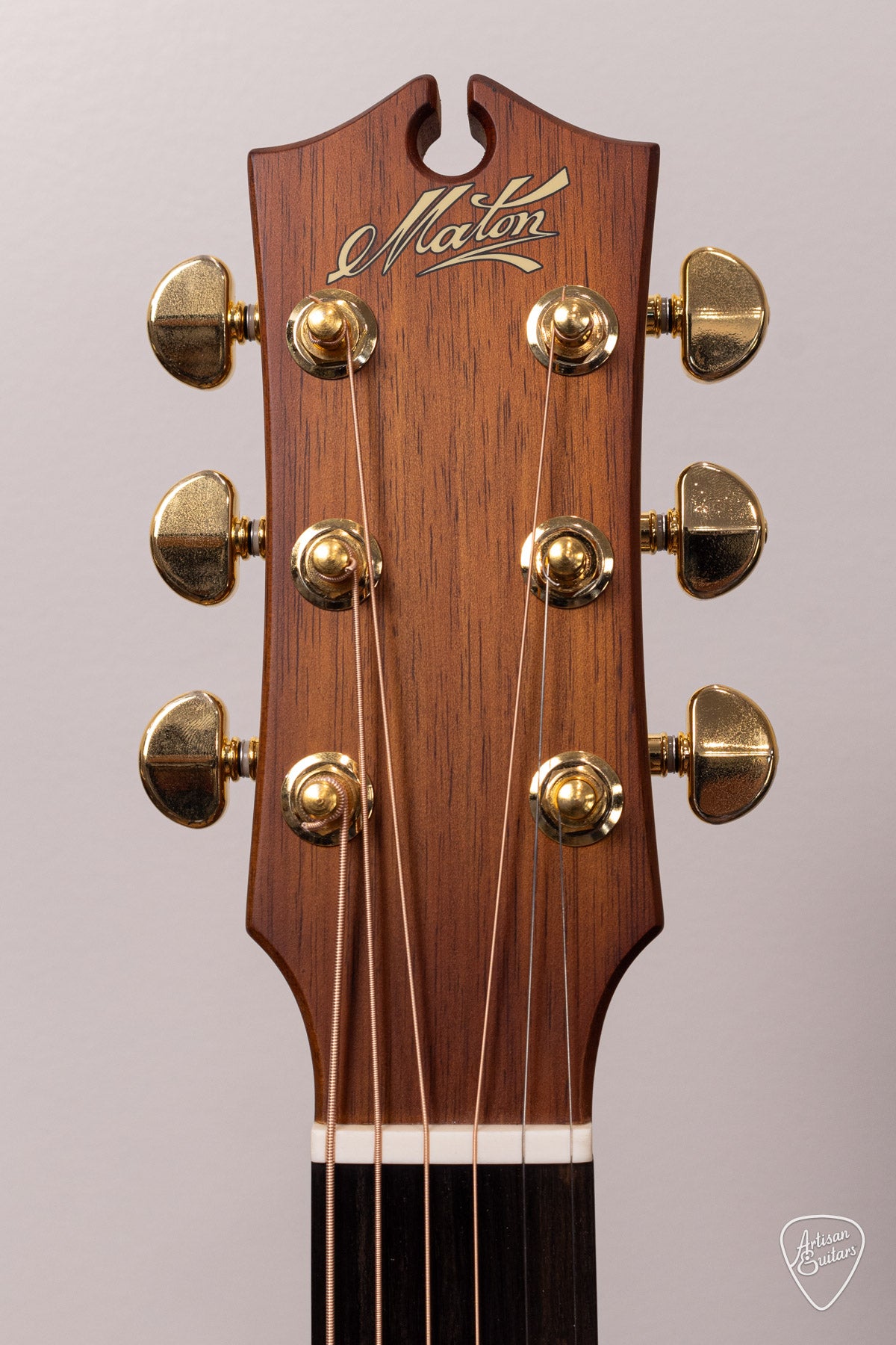 Maton Guitars EBG-808C Nashville Cutaway - 16887