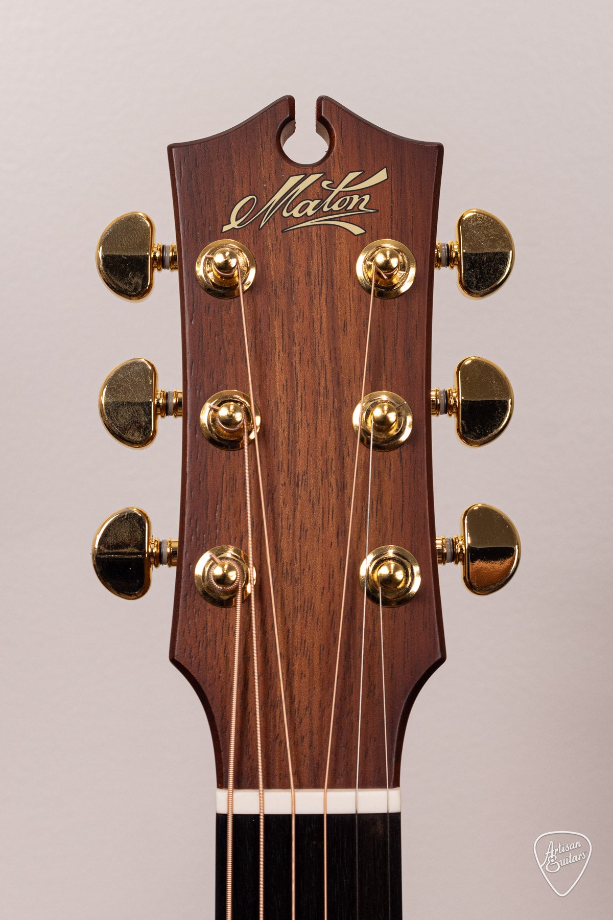 Maton Guitars EBG-808C Nashville Cutaway - 16971