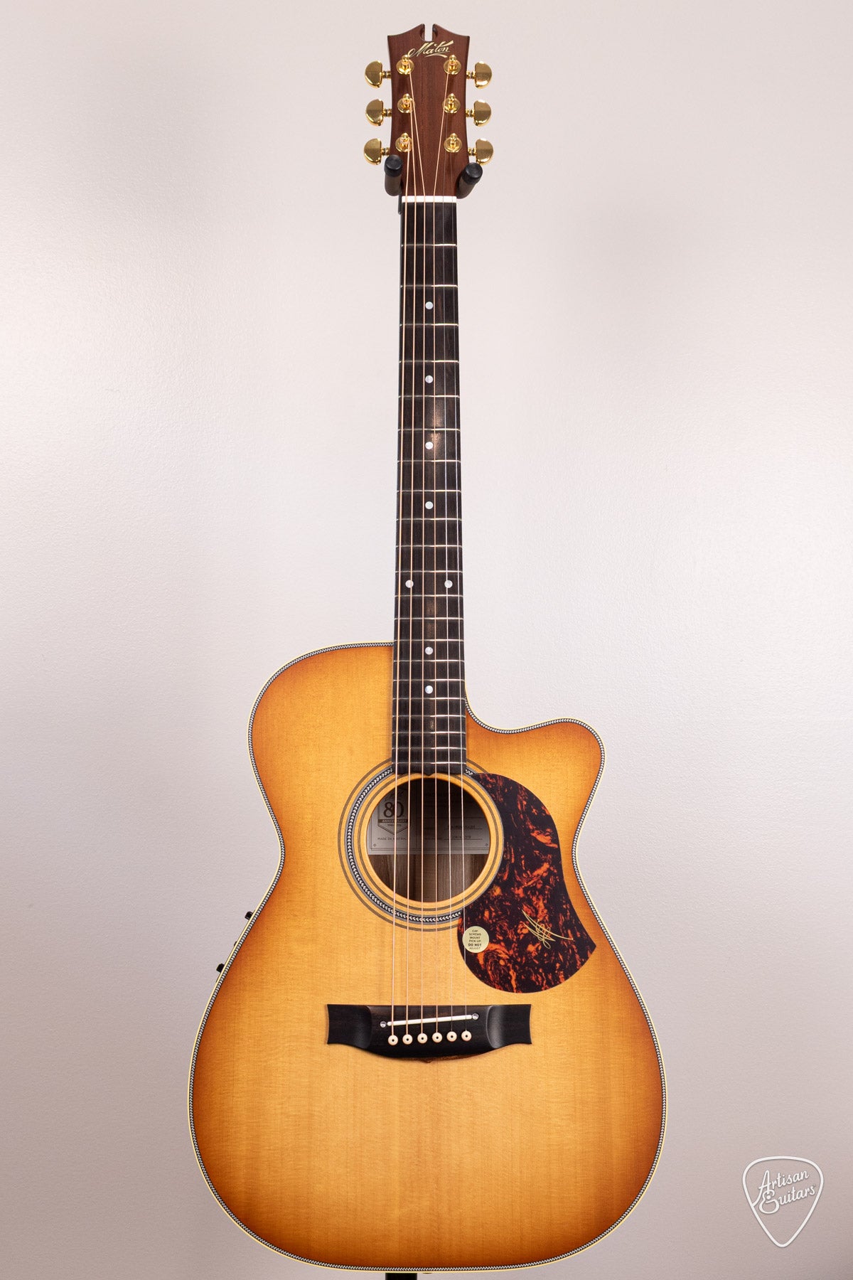 Maton Guitars EBG-808C Nashville Cutaway - 17095