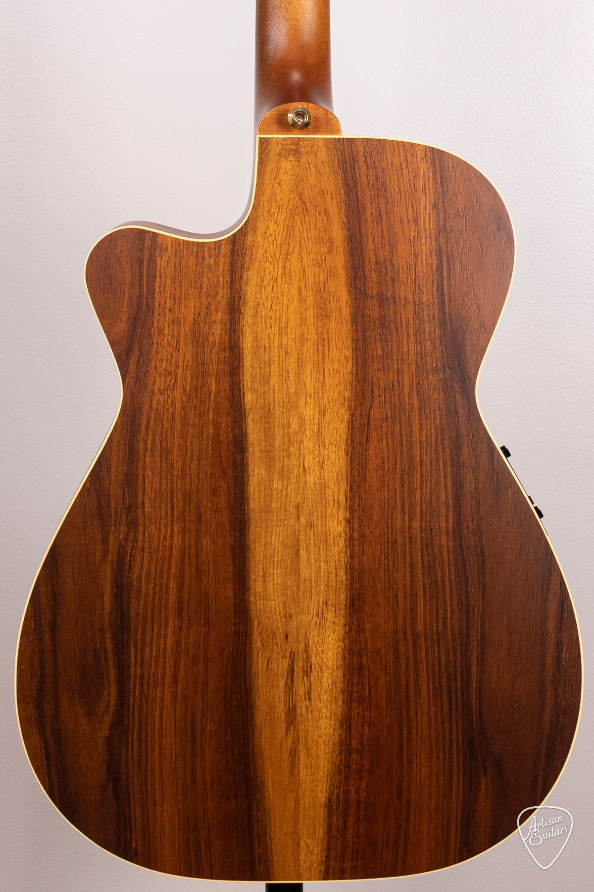 Maton Guitars EBG-808C Nashville Cutaway - 17095
