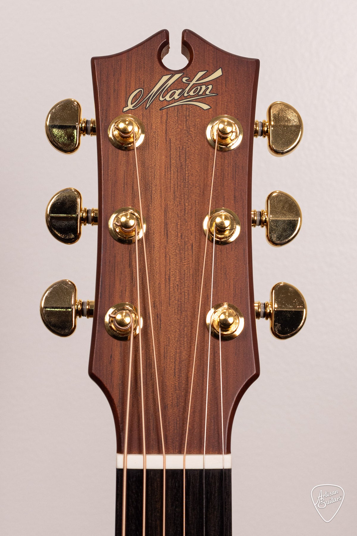 Maton Guitars EBG-808C Nashville Cutaway - 16981