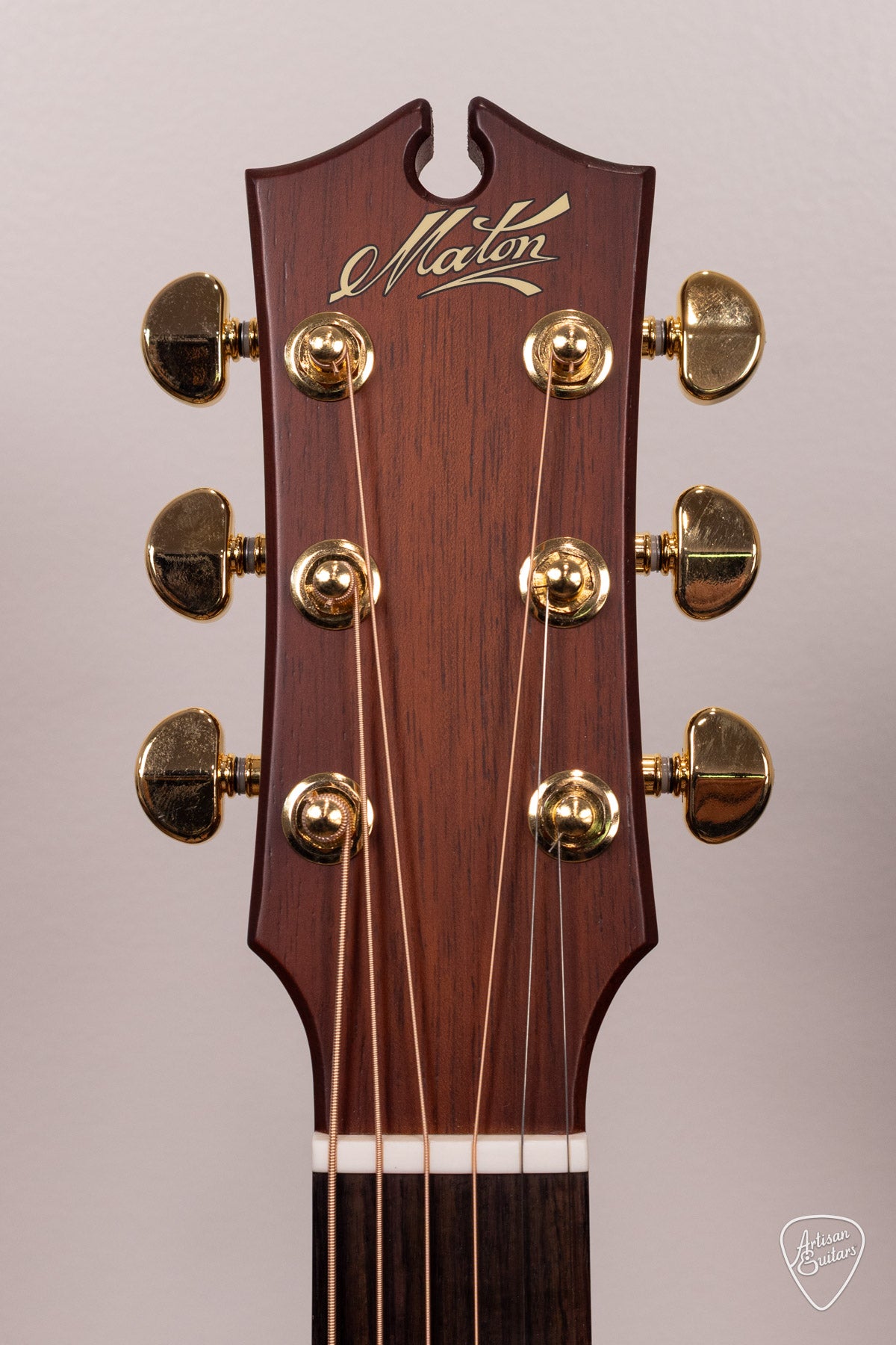 Maton Guitars EBG-808C Nashville Cutaway - 17268