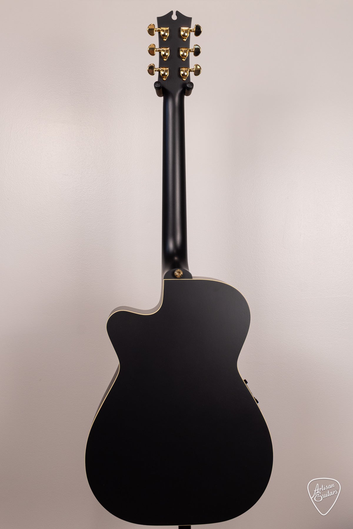Maton Guitars EBG-808C Nashville Cutaway - 17165