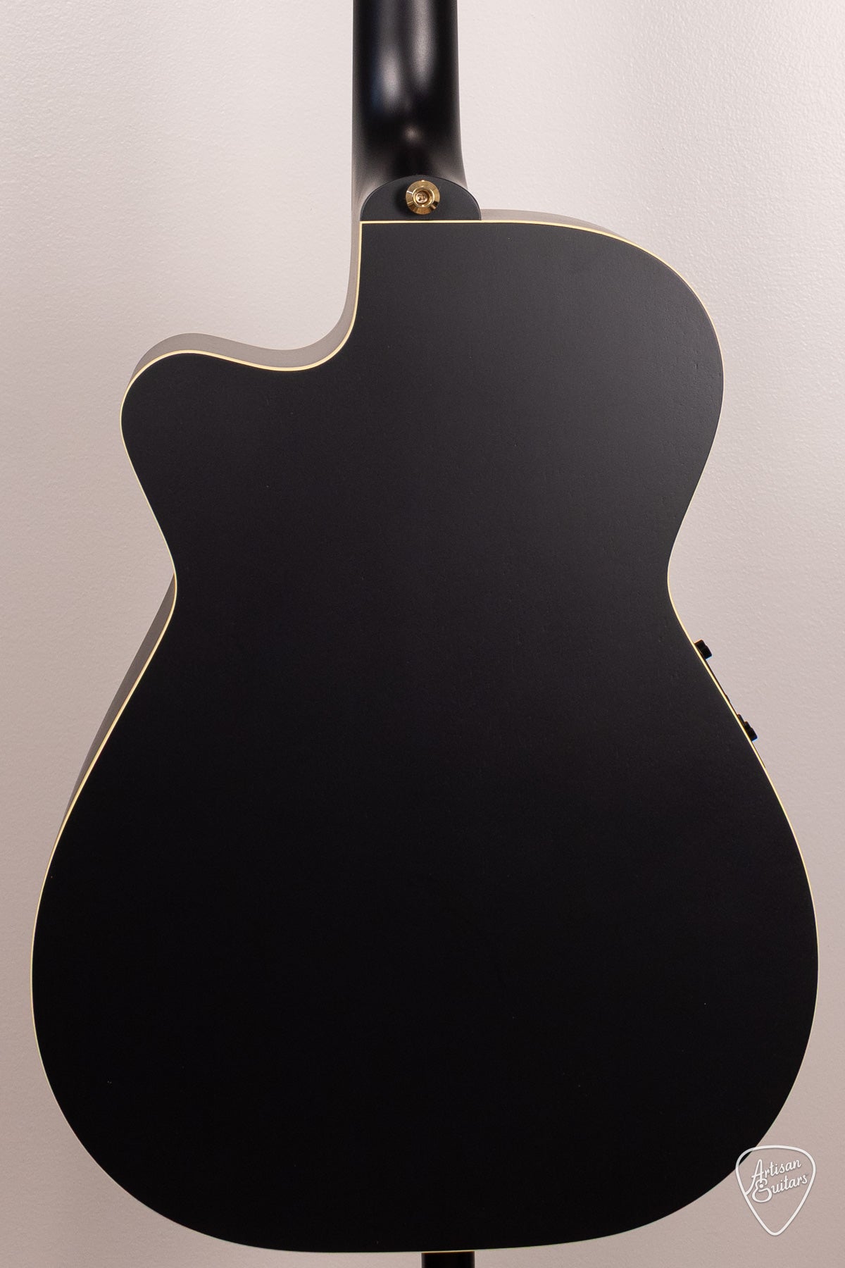 Maton Guitars EBG-808C Nashville Cutaway - 17165