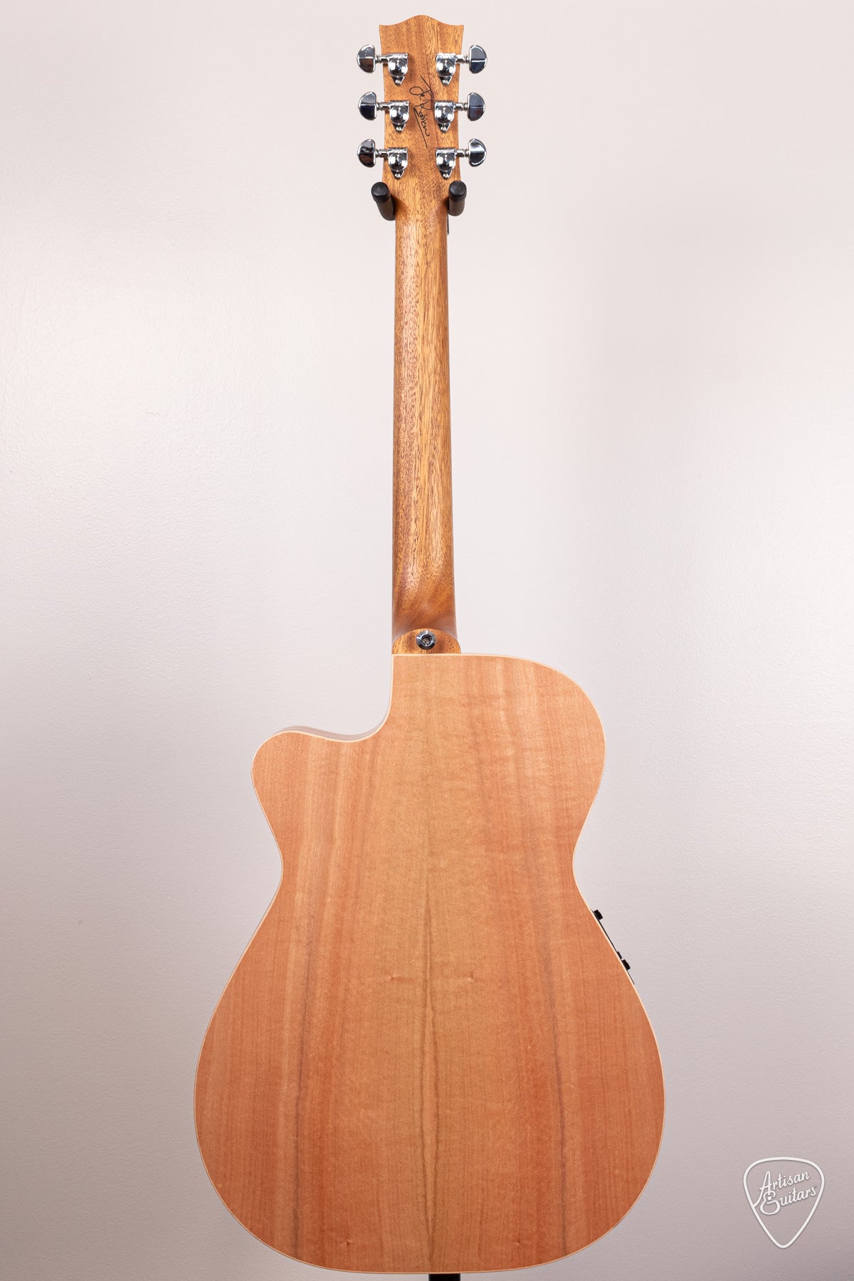 Maton Guitars 808C J.R. Joe Robinson Signature Cutaway - 16913