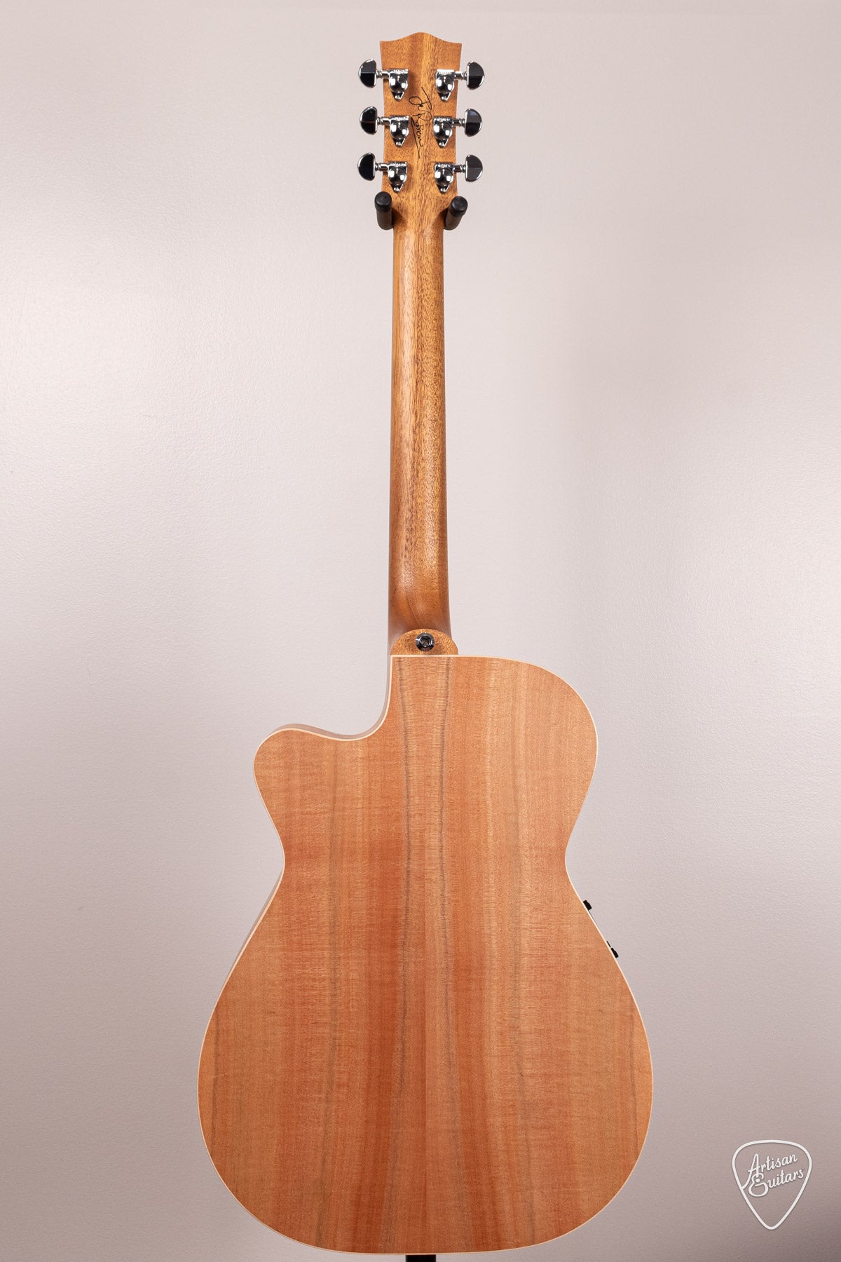Maton Guitars Pre-Owned 808C J.R. Joe Robinson Signature Cutaway - 16933