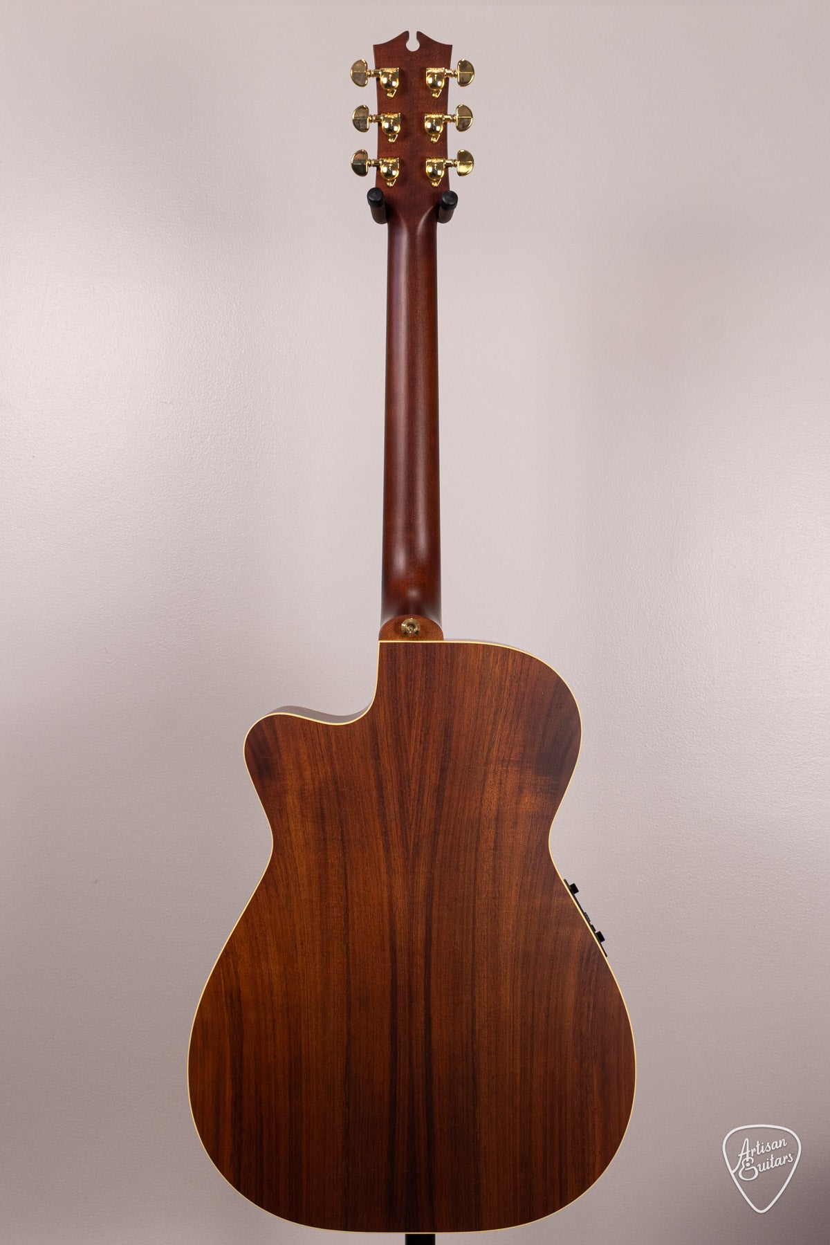 Maton Guitars EBG-808C Nashville Cutaway - 17037