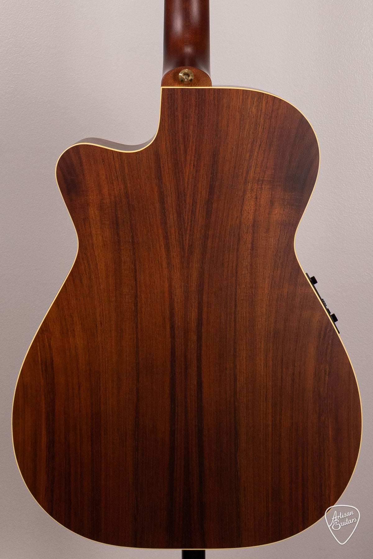 Maton Guitars EBG-808C Nashville Cutaway - 17037