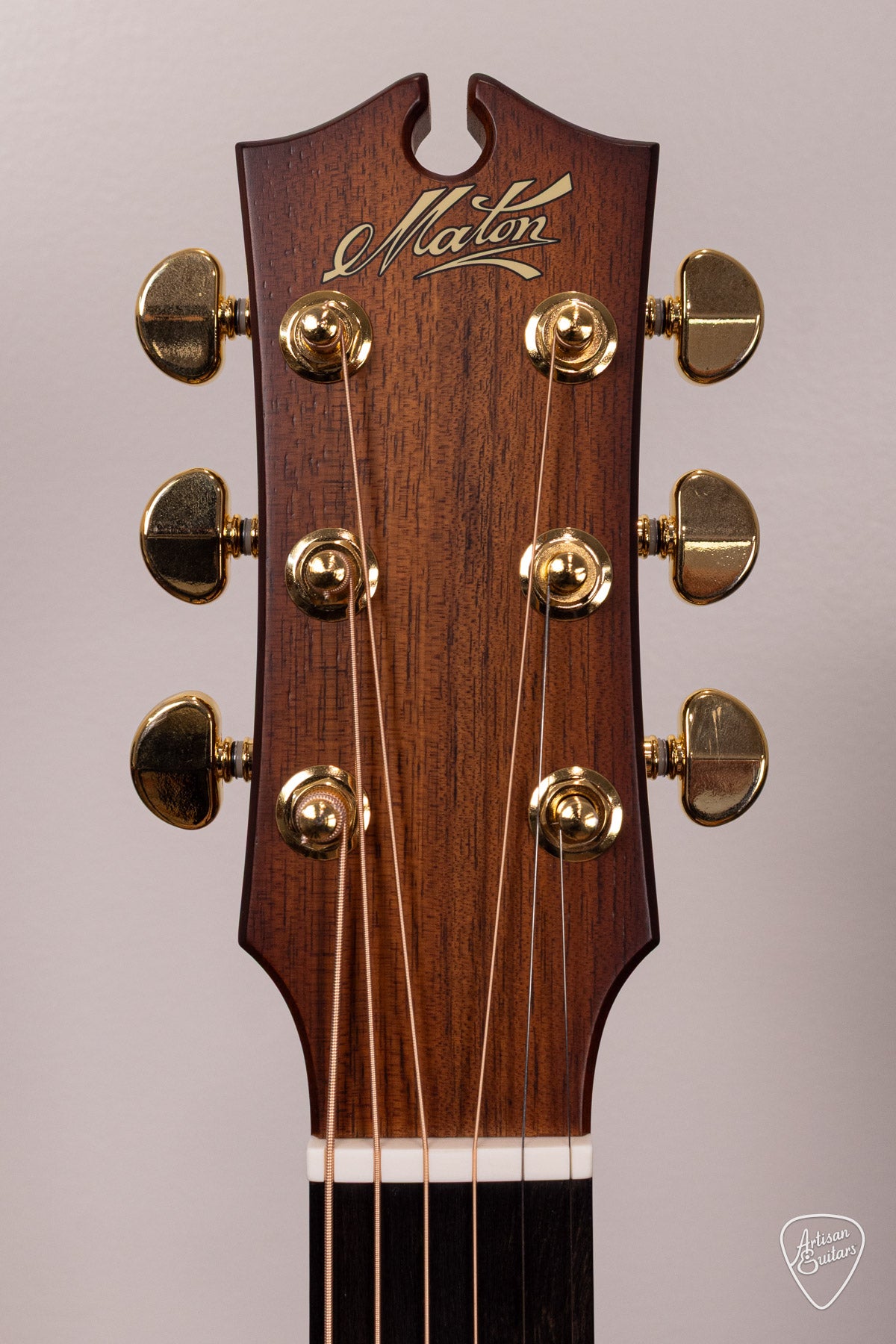 Maton Guitars EBG-808C Nashville Cutaway - 17037