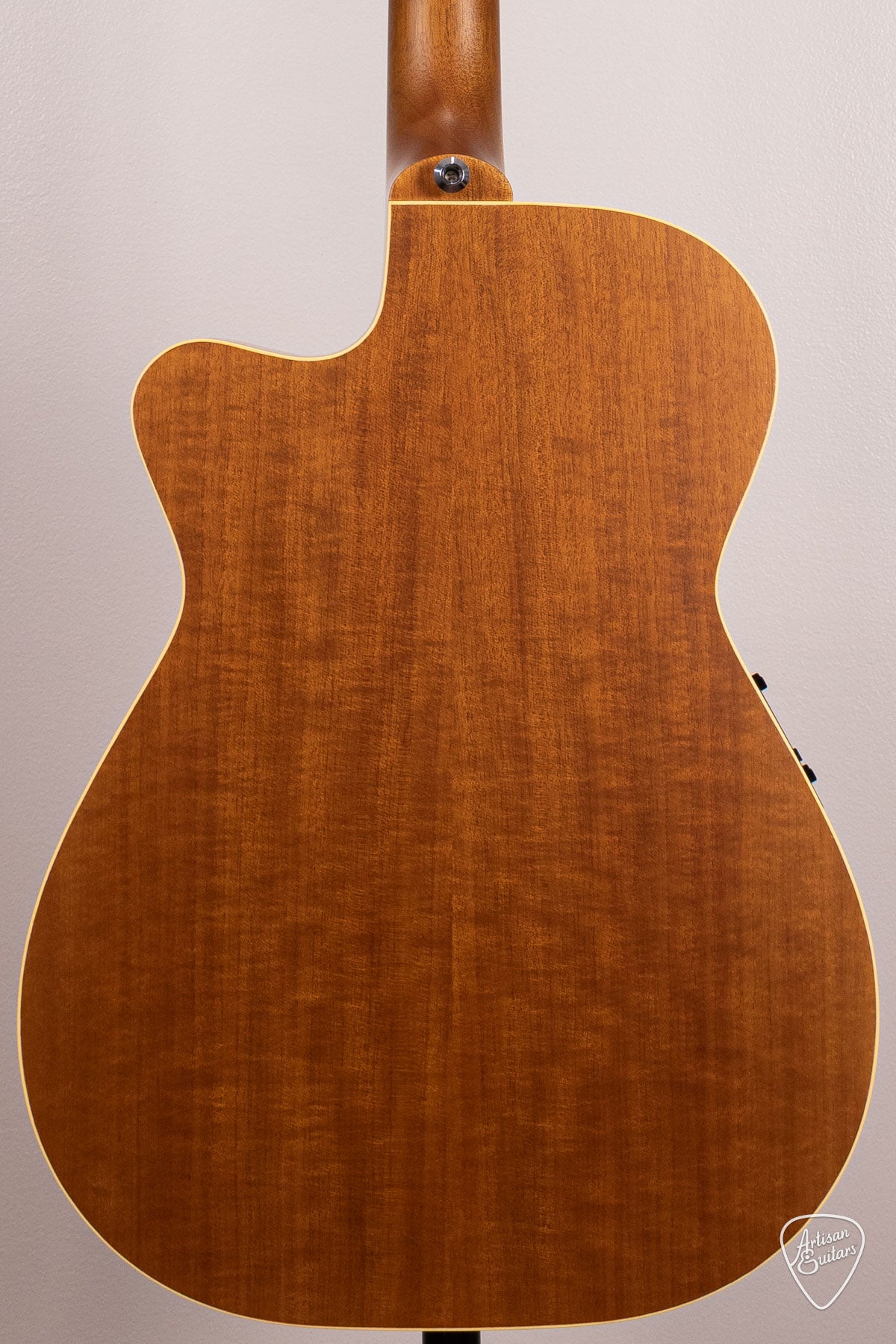 Maton Guitars EBG-808-TEC Tommy Emmanuel Cutaway - 16998