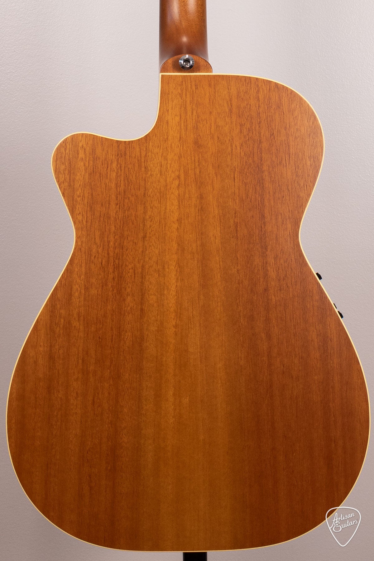 Maton Guitars EBG-808-TEC Tommy Emmanuel Cutaway - 17129