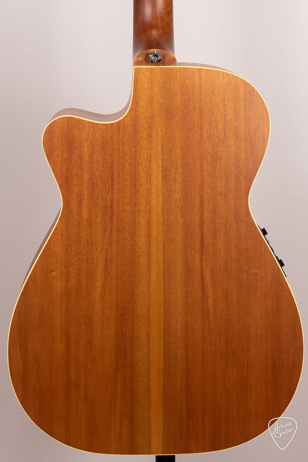 Maton Guitars EBG-808-TEC Tommy Emmanuel Cutaway - 17168