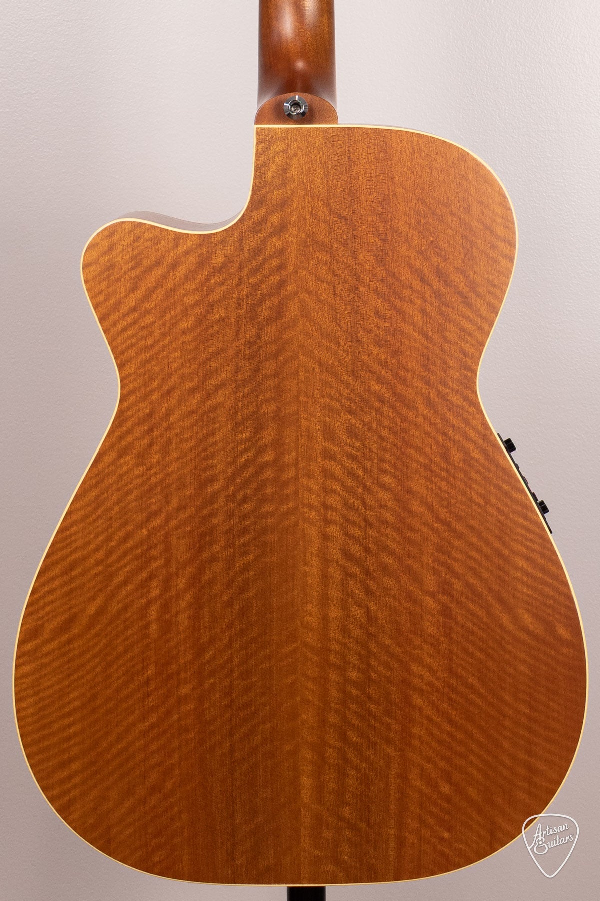 Maton Guitars EBG-808-TEC Tommy Emmanuel Cutaway - 17169