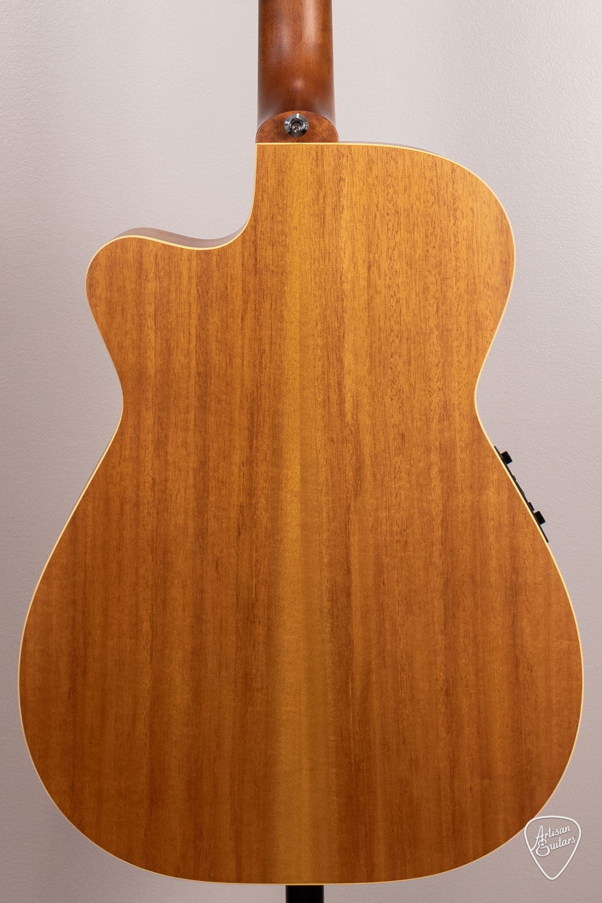 Maton Guitars EBG-808-TEC Tommy Emmanuel Cutaway - 17199