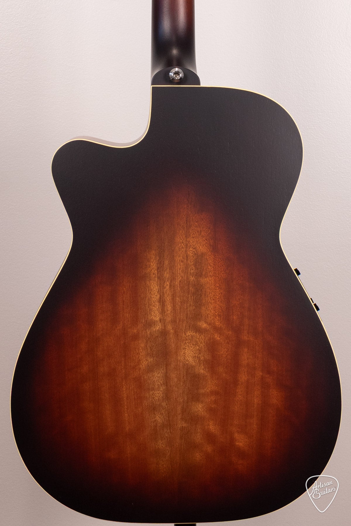 Maton Guitars EBG-808-TEC Tommy Emmanuel Cutaway - 17126