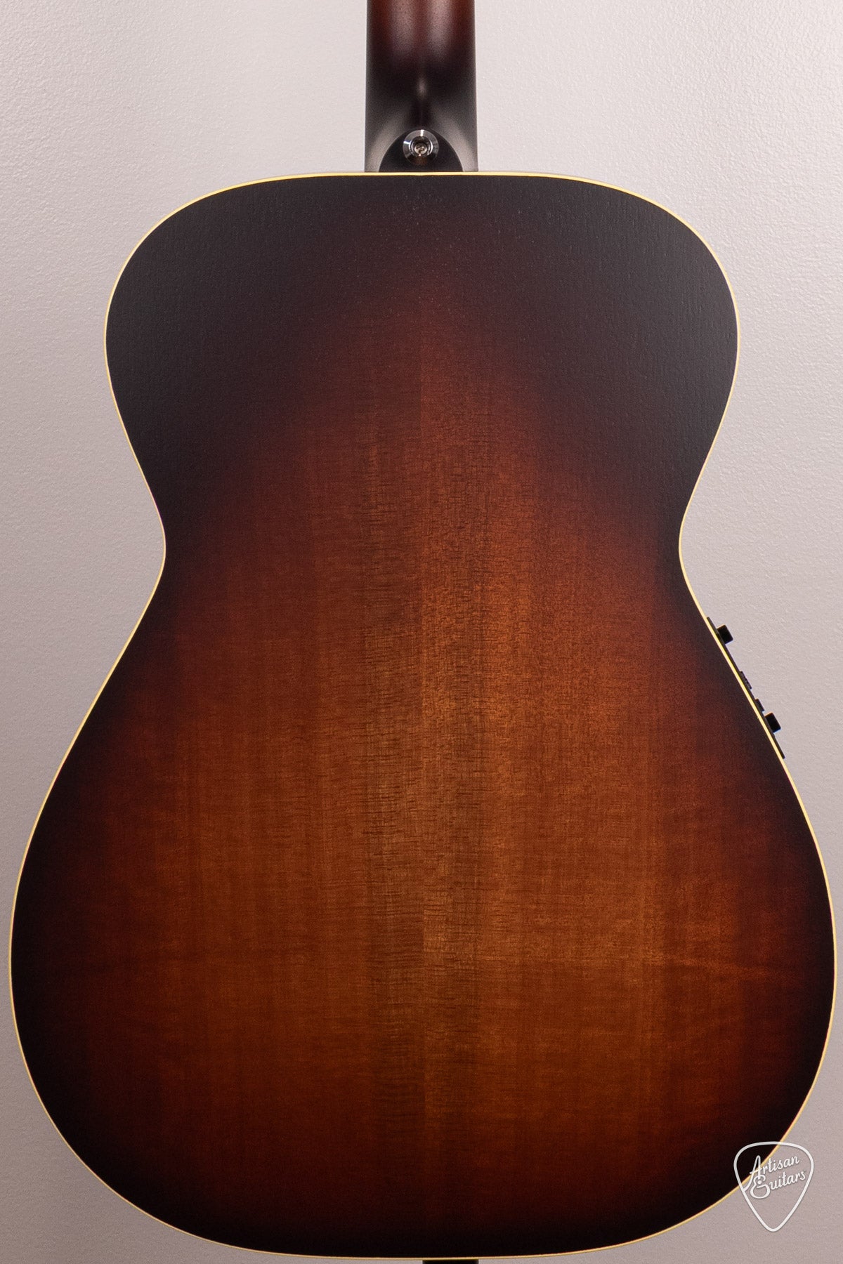 Maton Guitars EBG-808-TE Tommy Emmanuel Custom - 16999