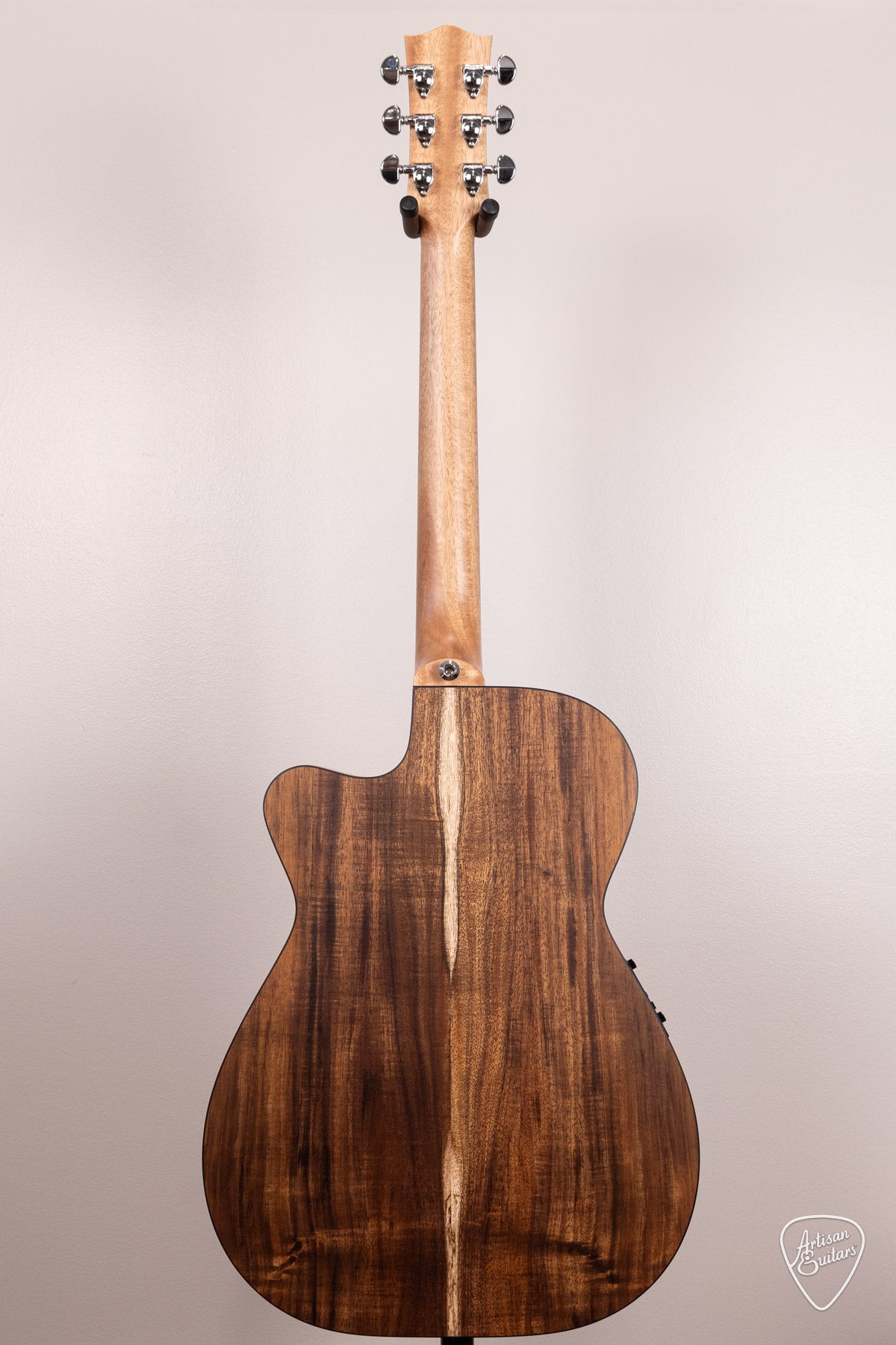 Maton Guitars All-Blackwood EBW-808C Cutaway - 17128