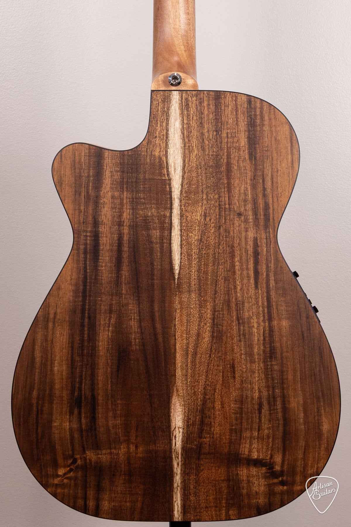 Maton Guitars All-Blackwood EBW-808C Cutaway - 17128