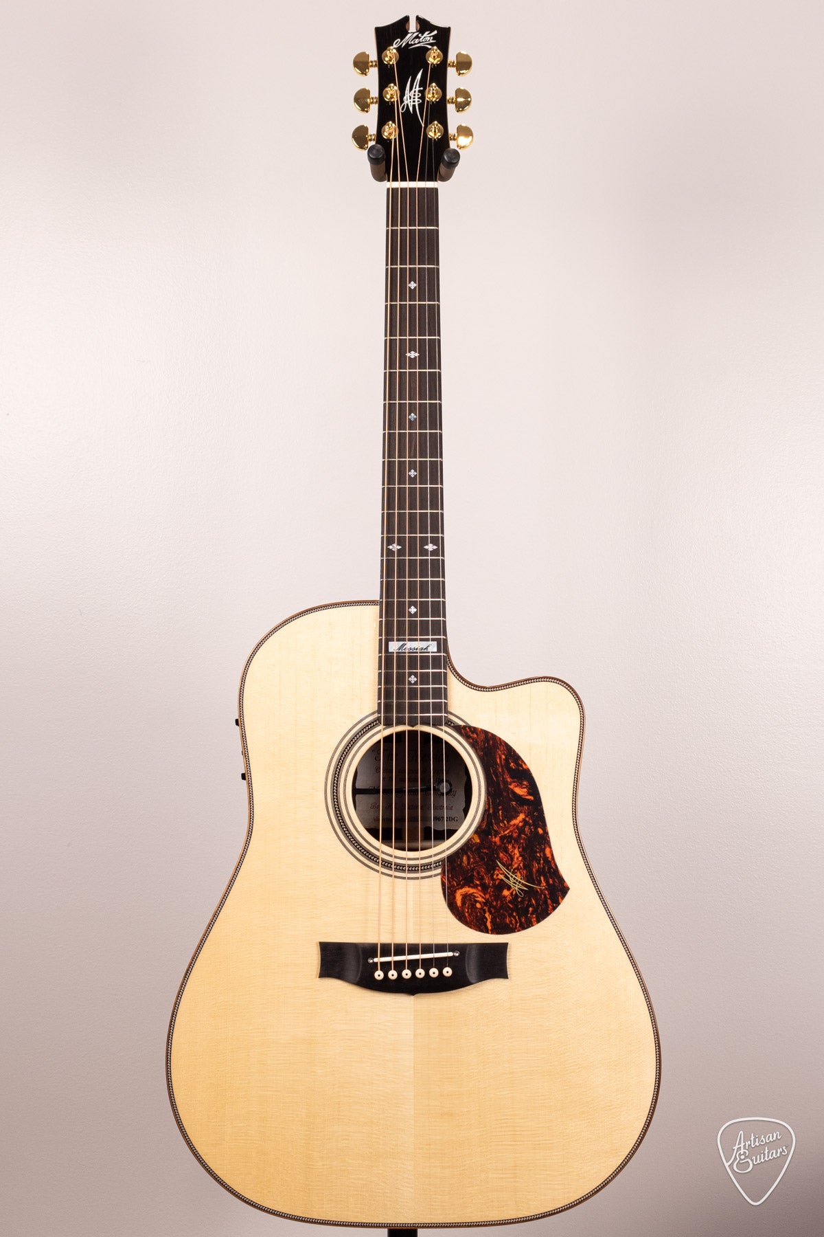 Maton Guitars EM100C Messiah Dreadnought Cutaway - 16878
