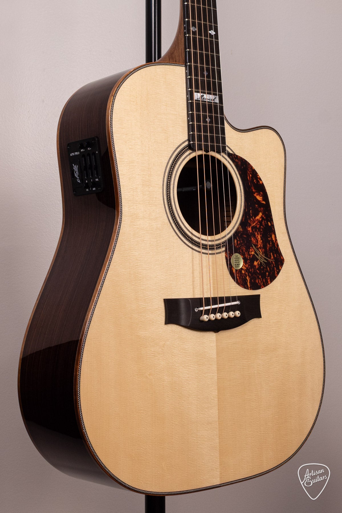 Maton Guitars EM100C Messiah Dreadnought - 17225