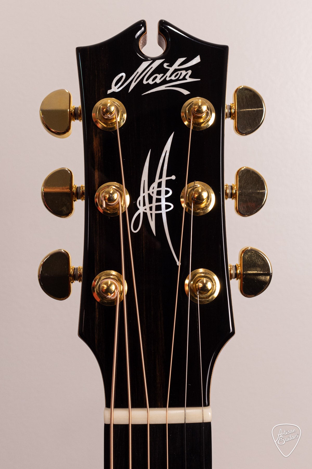 Maton Guitars Pre-Owned 808-C Messiah Cutaway - 16936