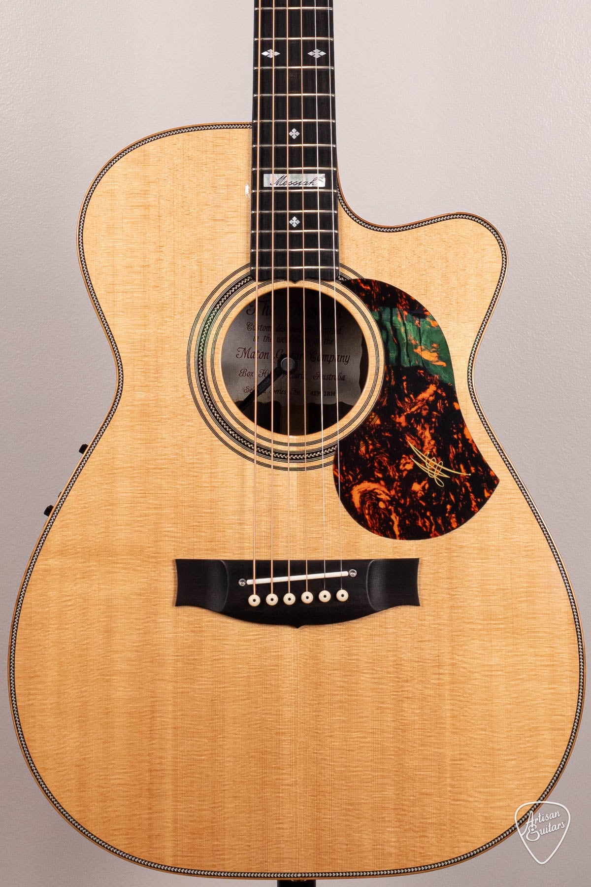 Maton Guitars Pre-Owned 808-C Messiah Cutaway - 16936